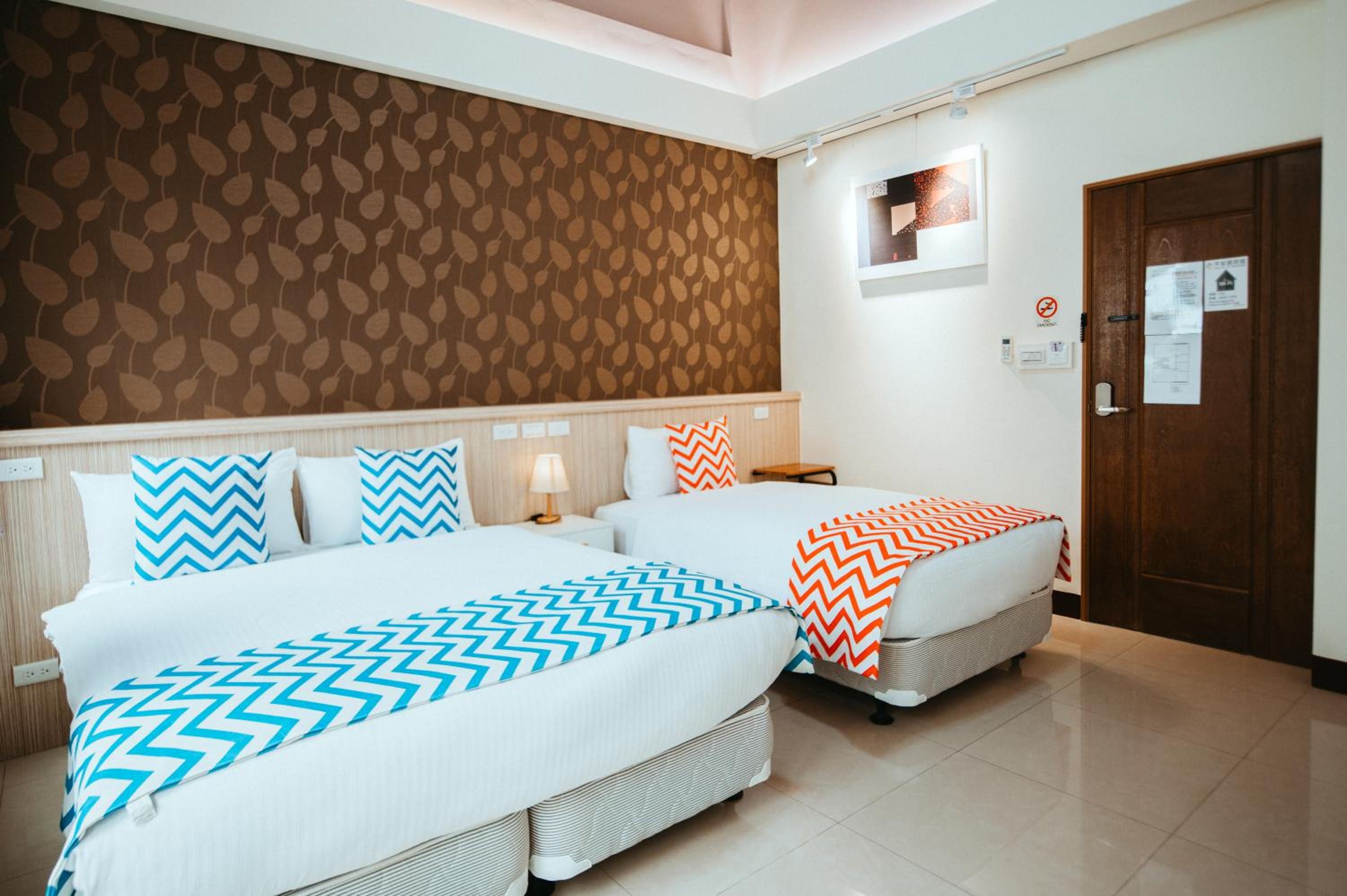 Quadruple Room With Private Bathroom photo 2