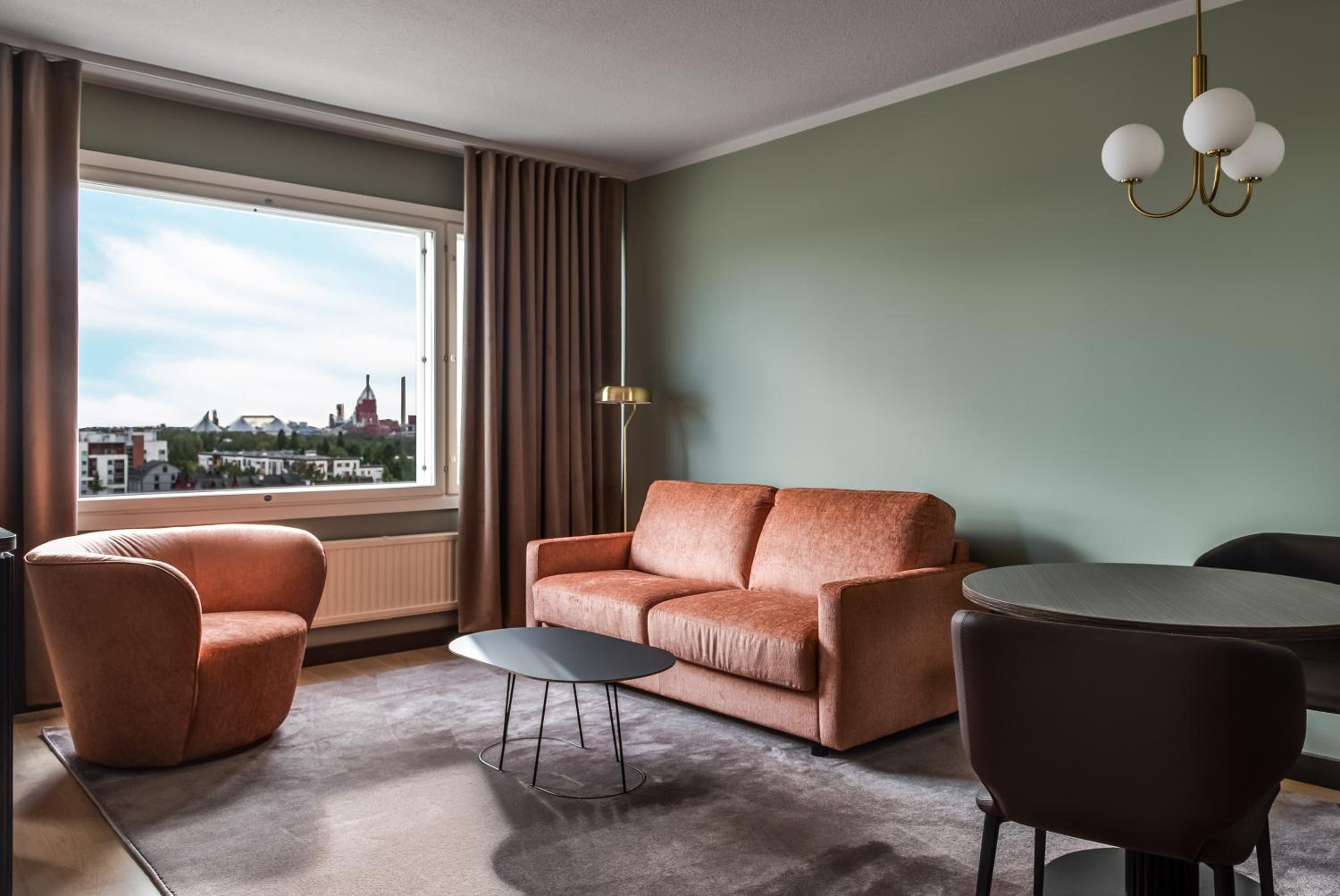Junior Suite - High Floor - Photo 3