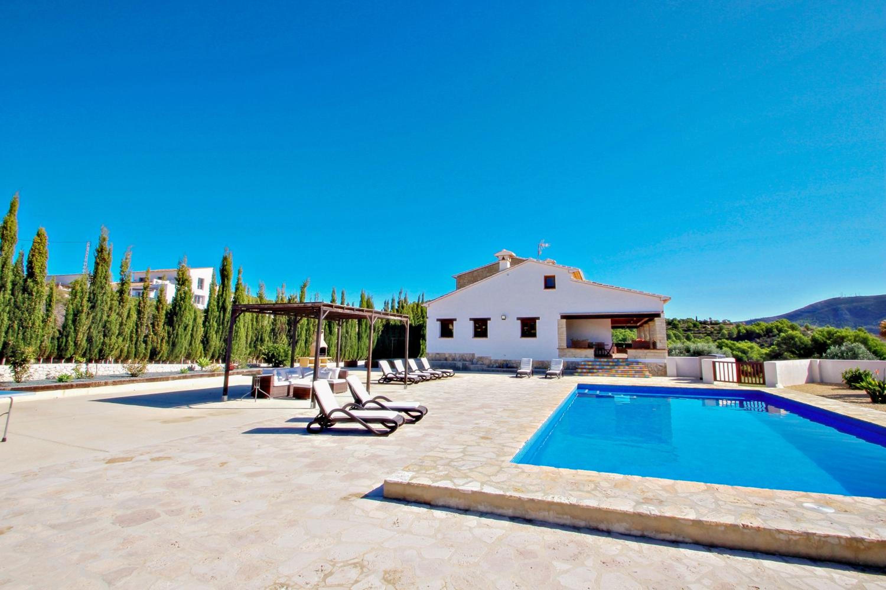 Four-Bedroom Villa photo 3