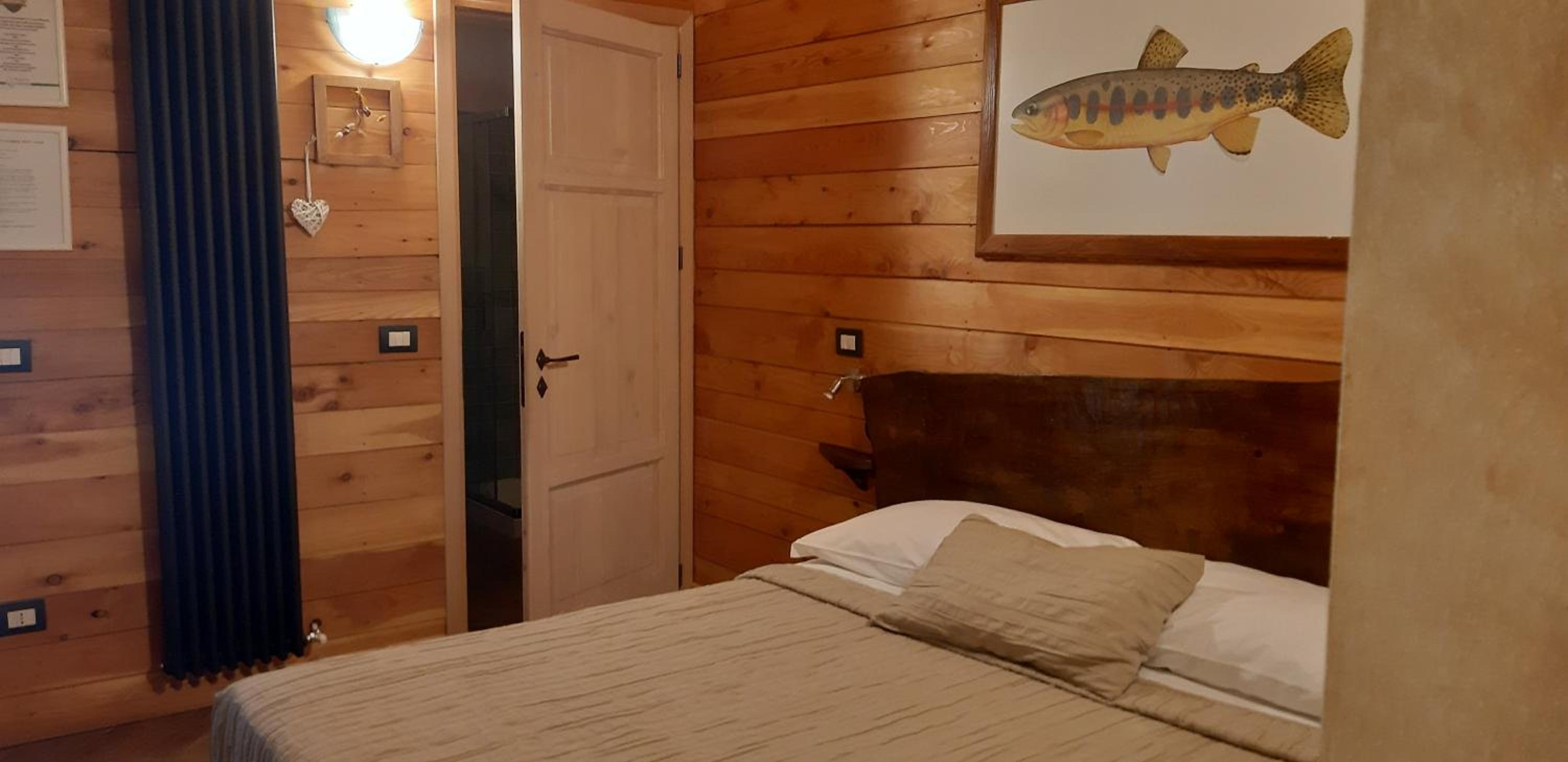 Double Room with Private Bathroom - Photo 2