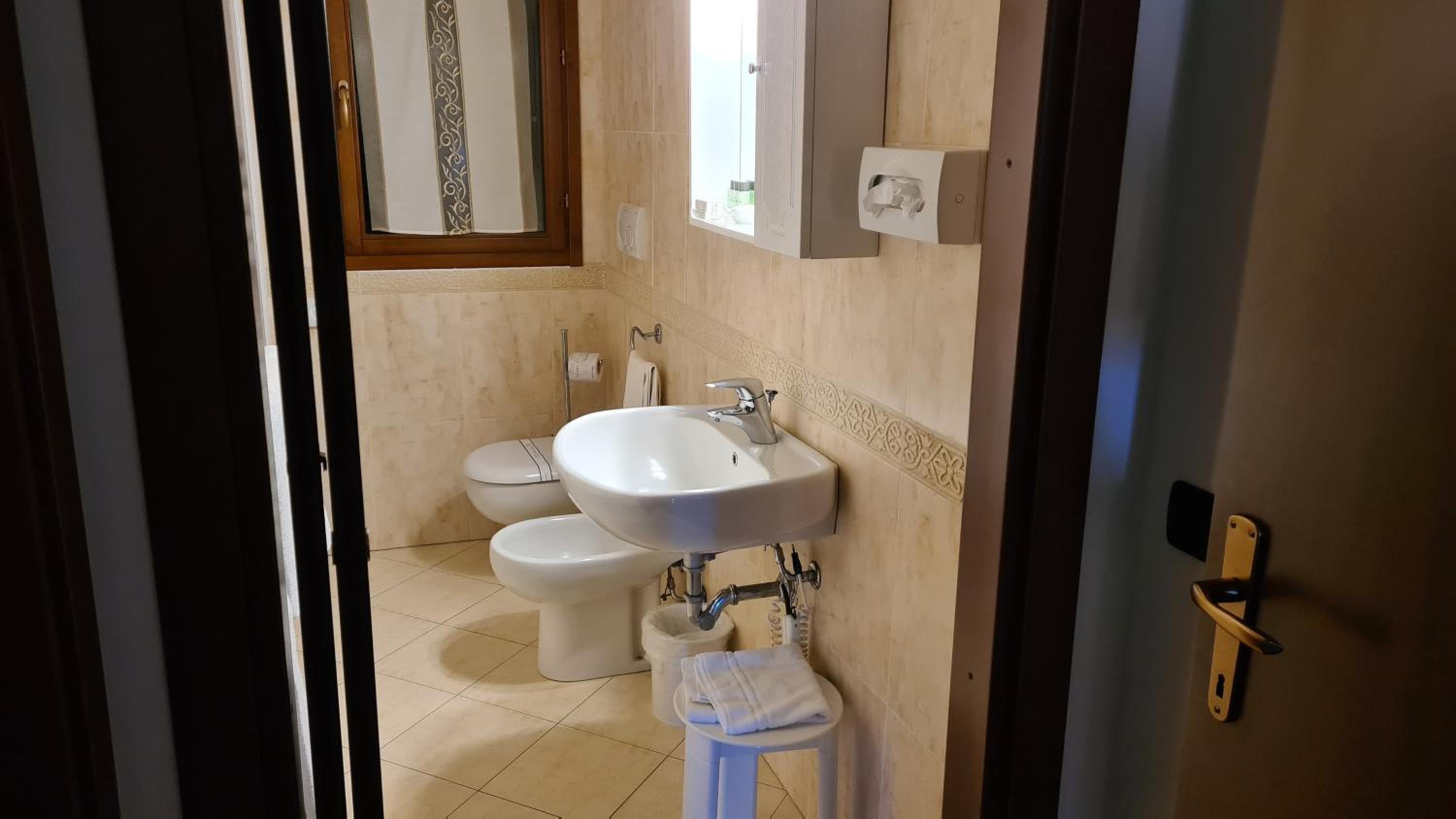 Two-Bedroom Apartment - Split Level - Photo 31