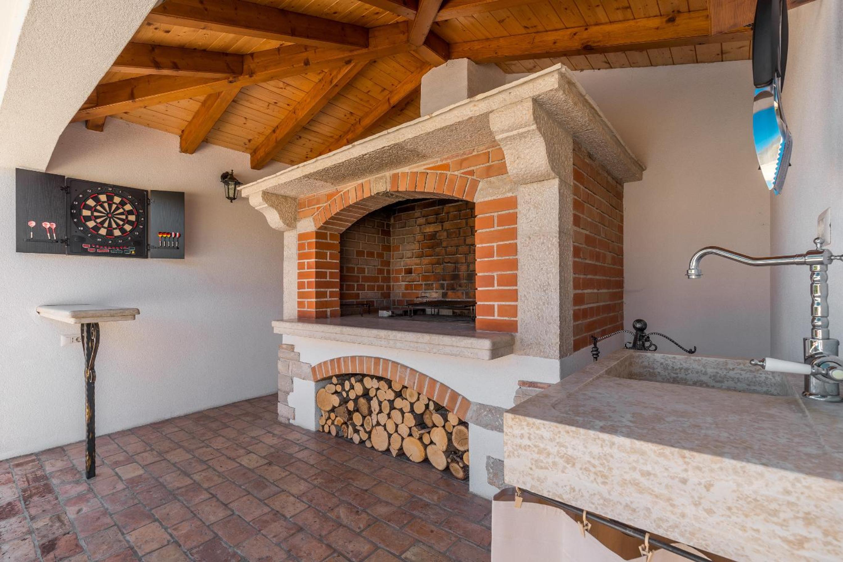 Villa photo 2