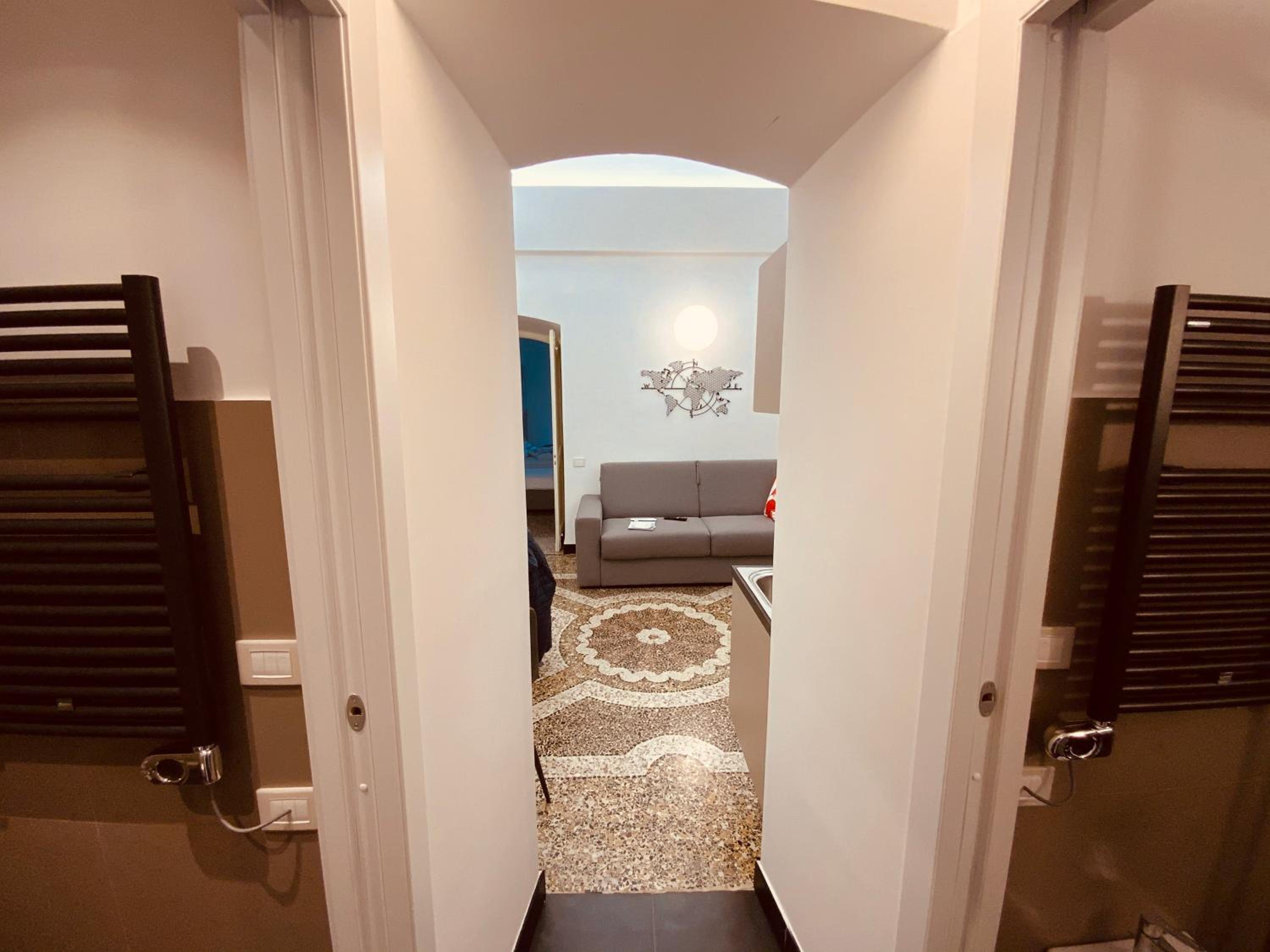 Deluxe Family Room - Photo 28