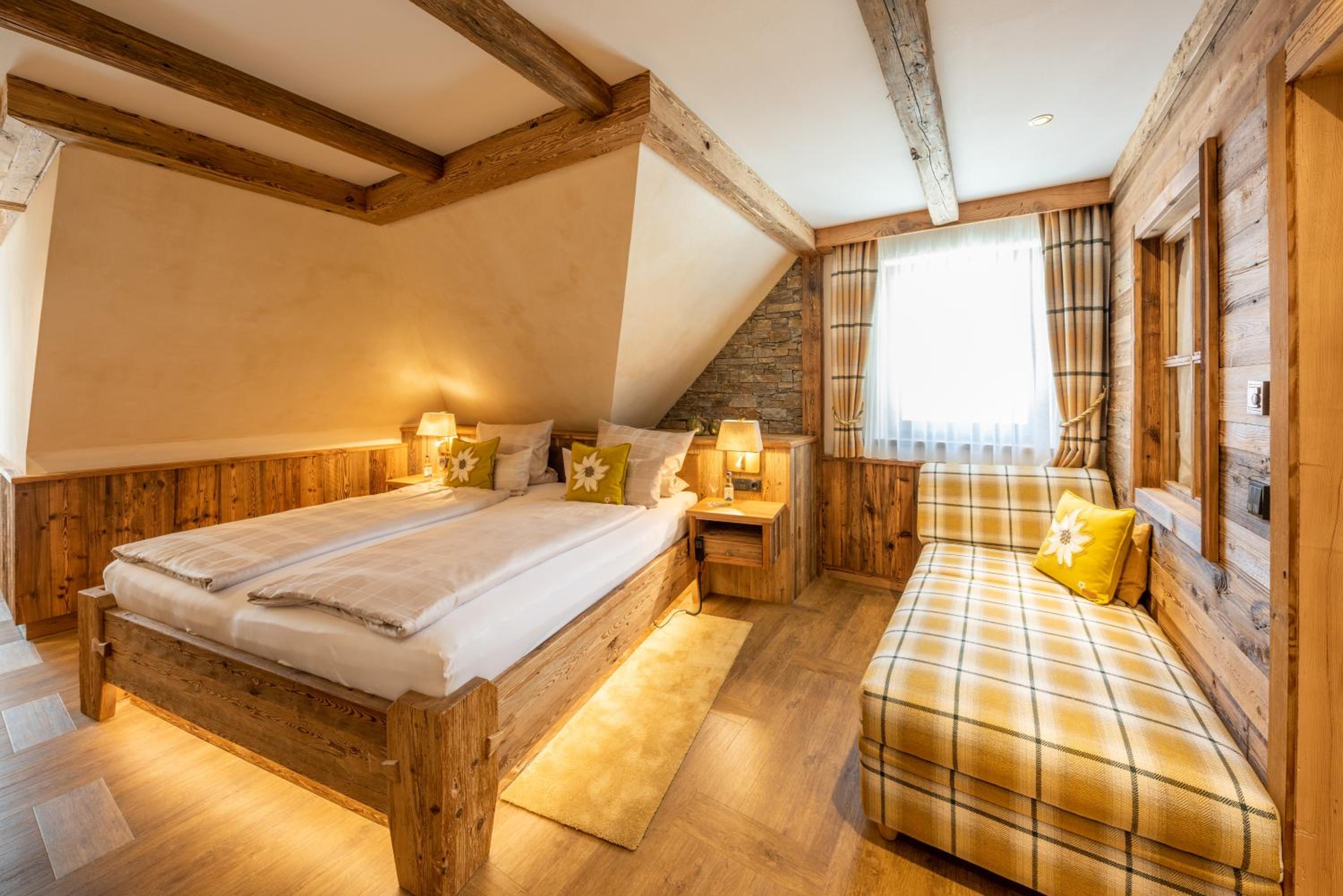 Deluxe Double Room - Photo 2