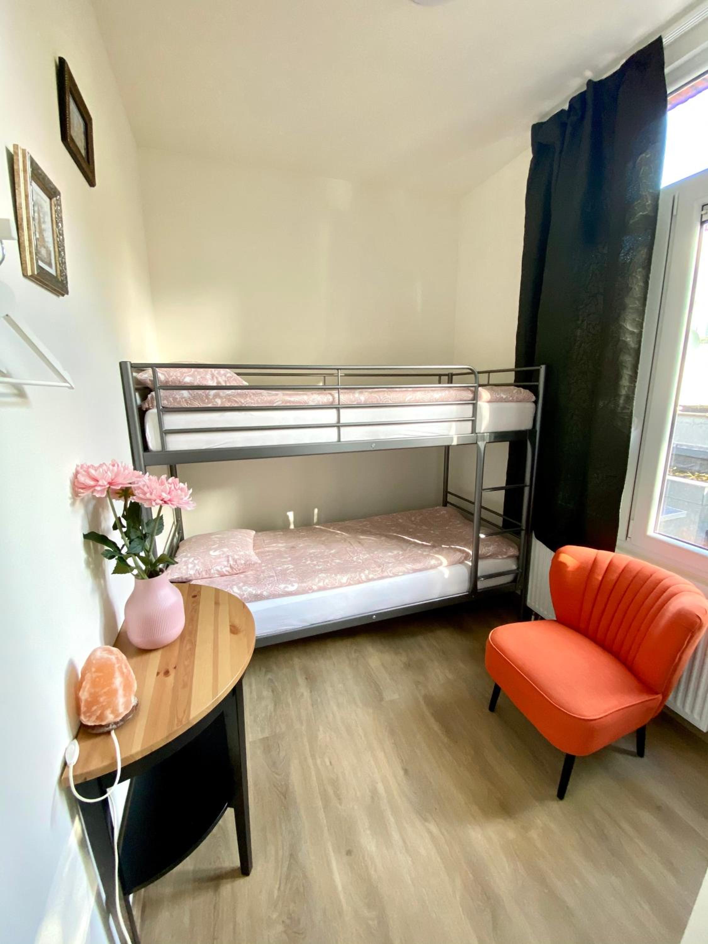 Three-Bedroom Apartment - Photo 6