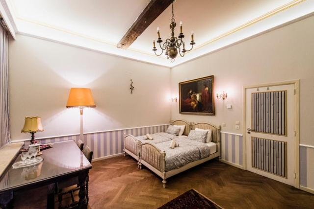 Deluxe Quadruple Room - Photo 10
