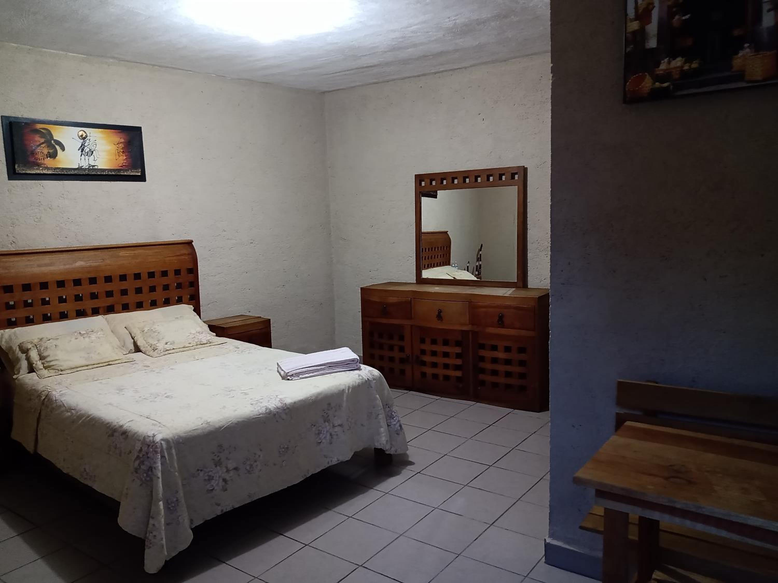 Double Room - Photo 4