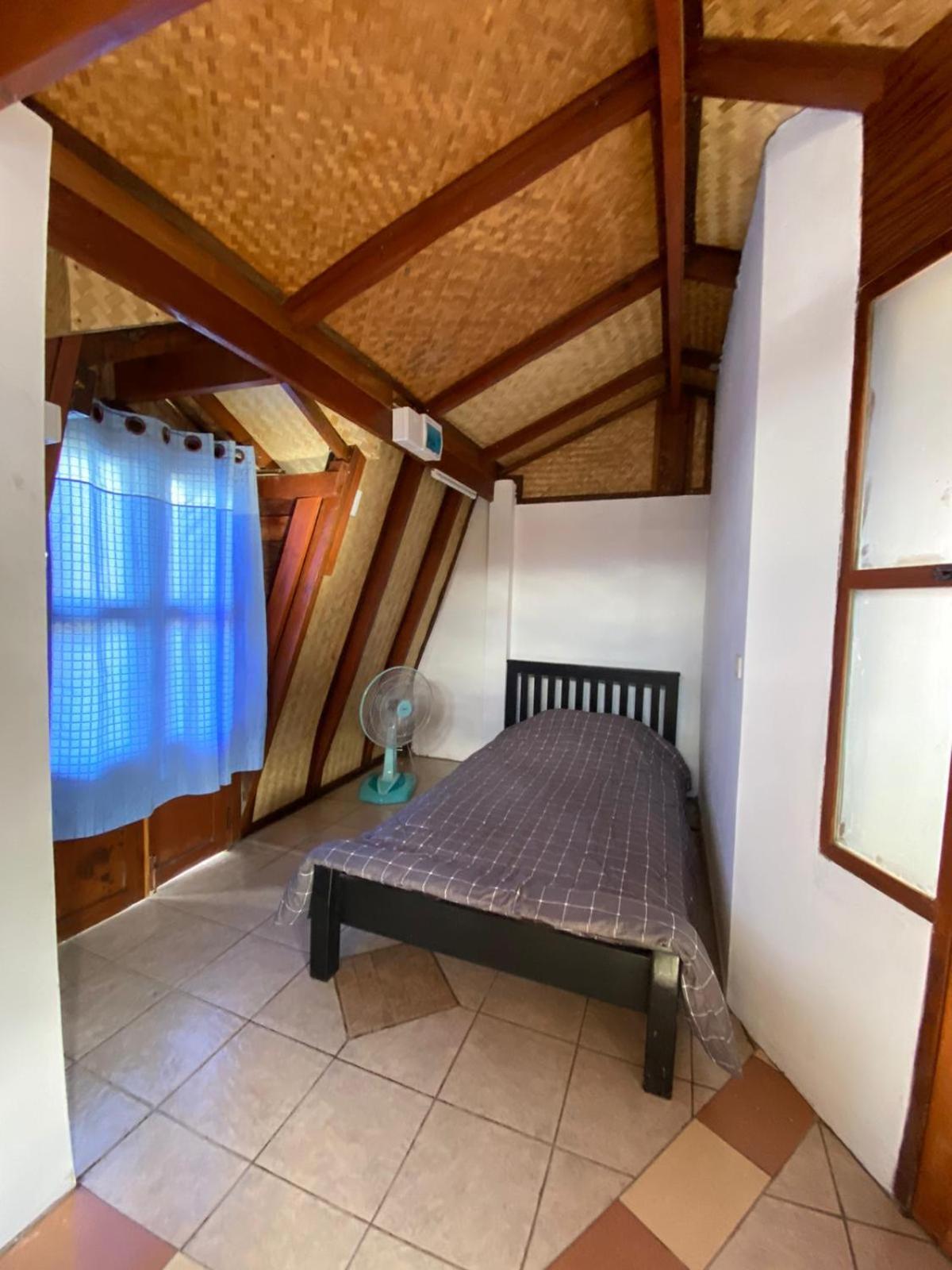 Standard Family Room - Photo 4