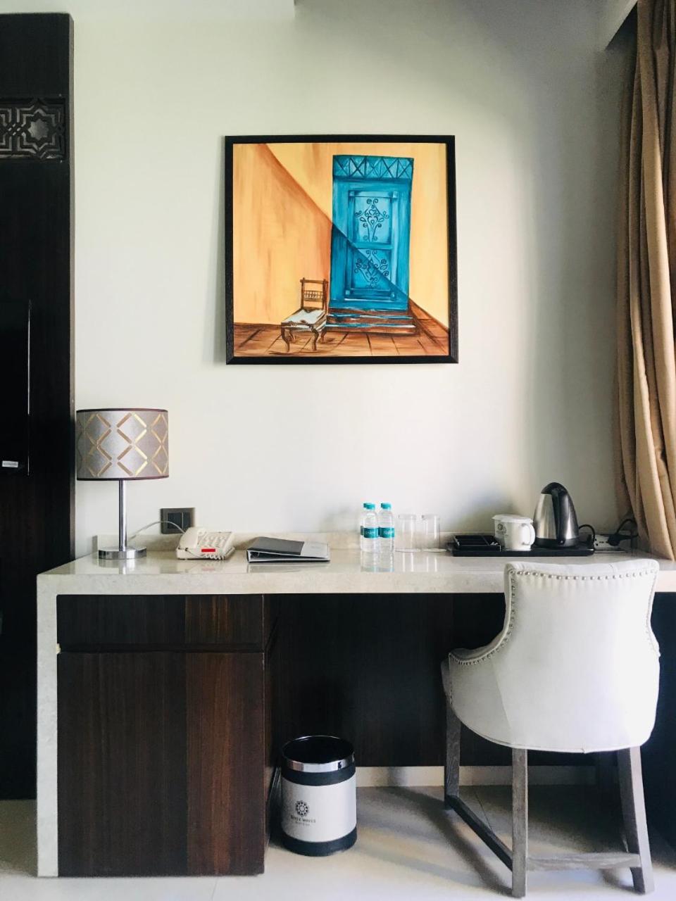 One-bedroom Suite with Ocean View - Non-Smoking