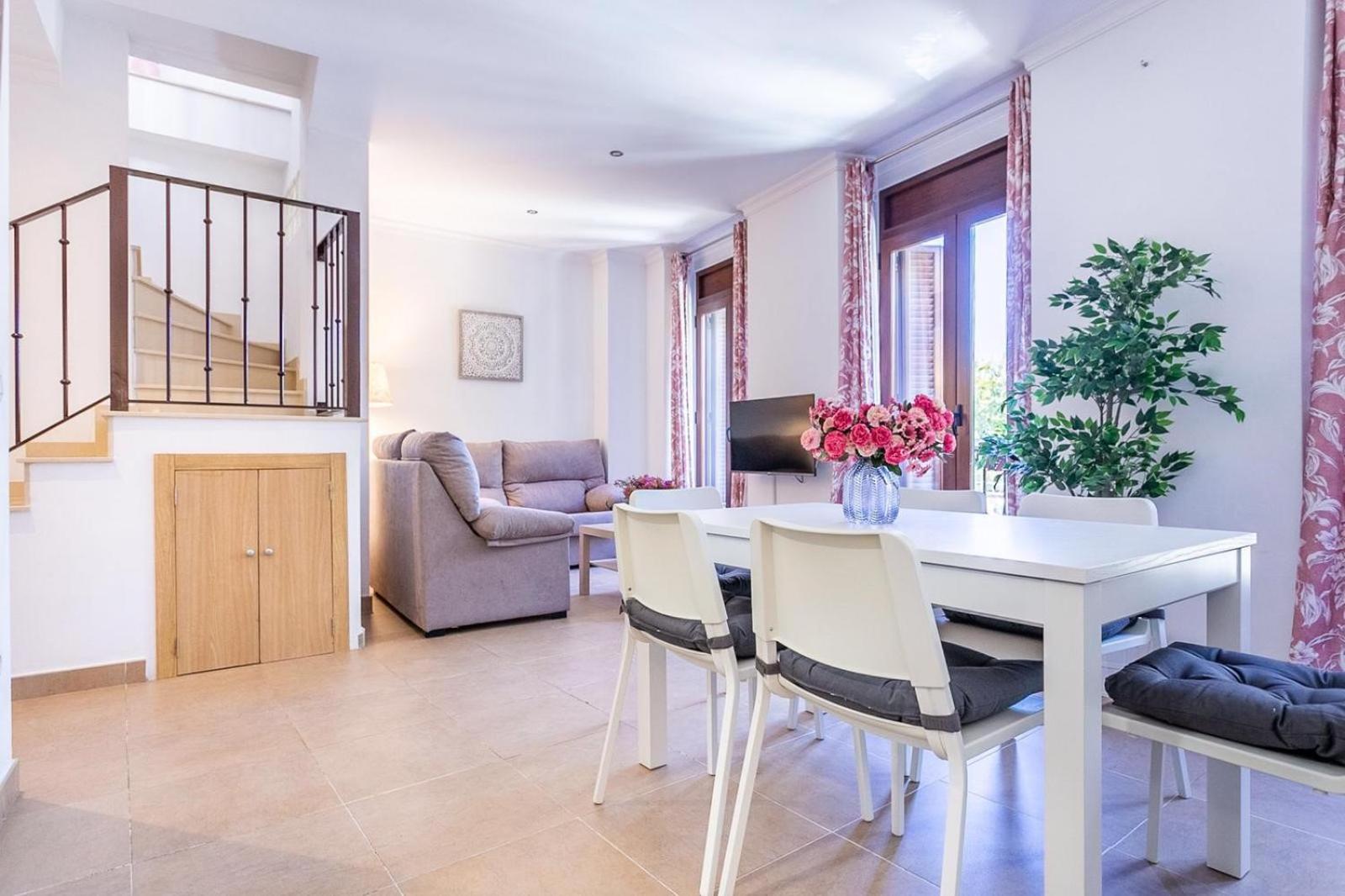 Three-Bedroom House - Photo 31