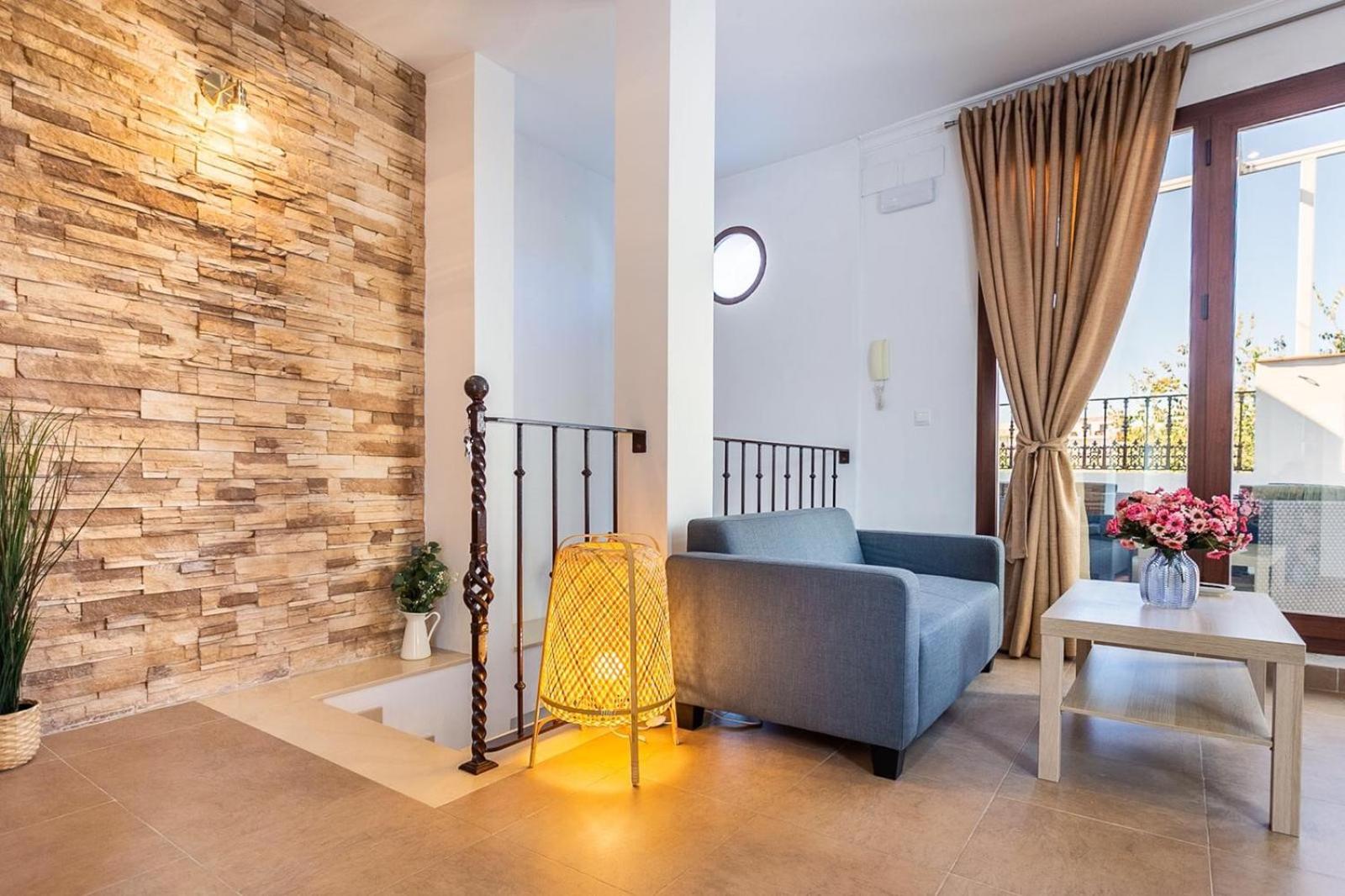 Three-Bedroom House - Photo 7
