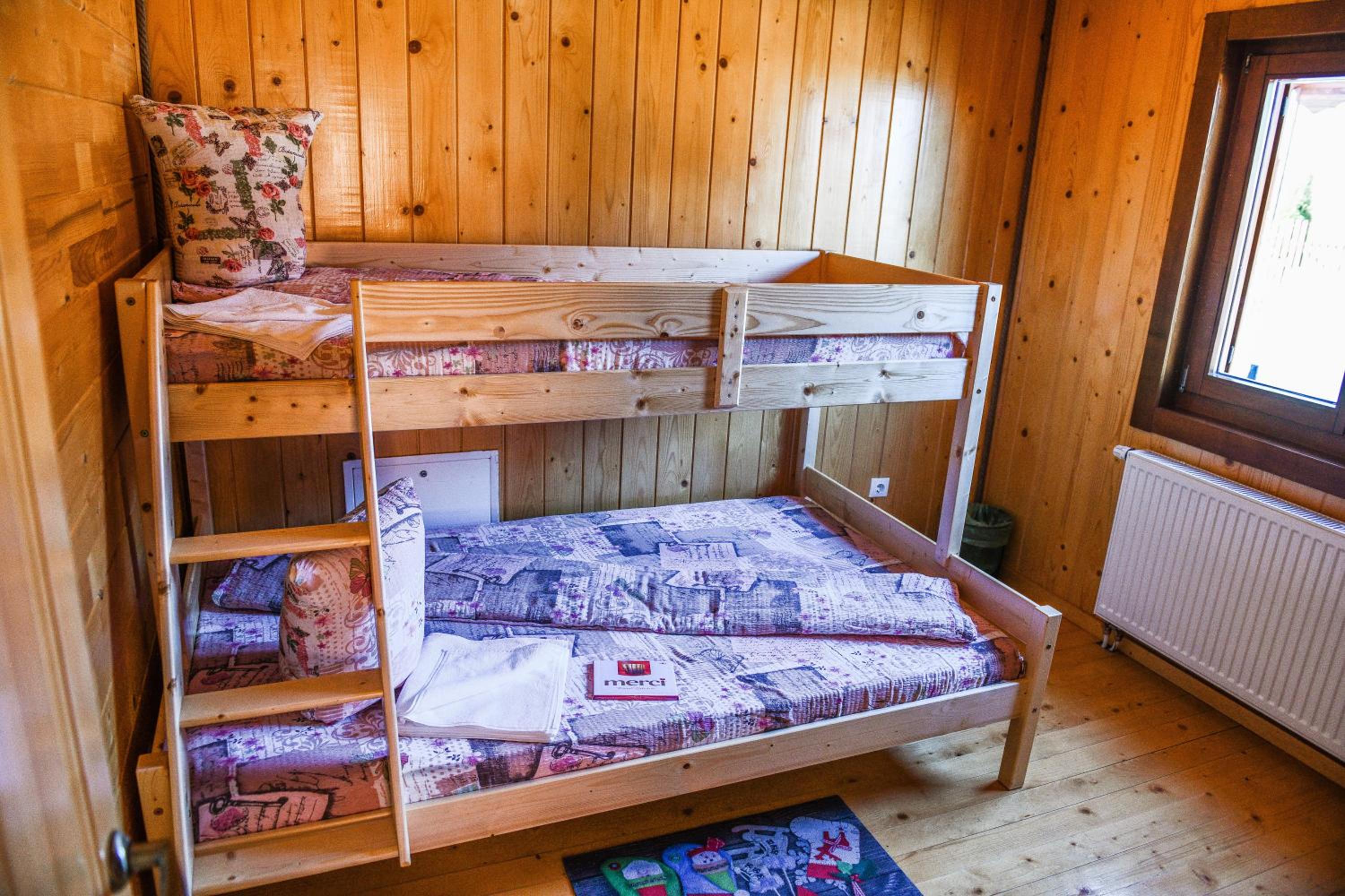 Four-Bedroom House - Photo 9