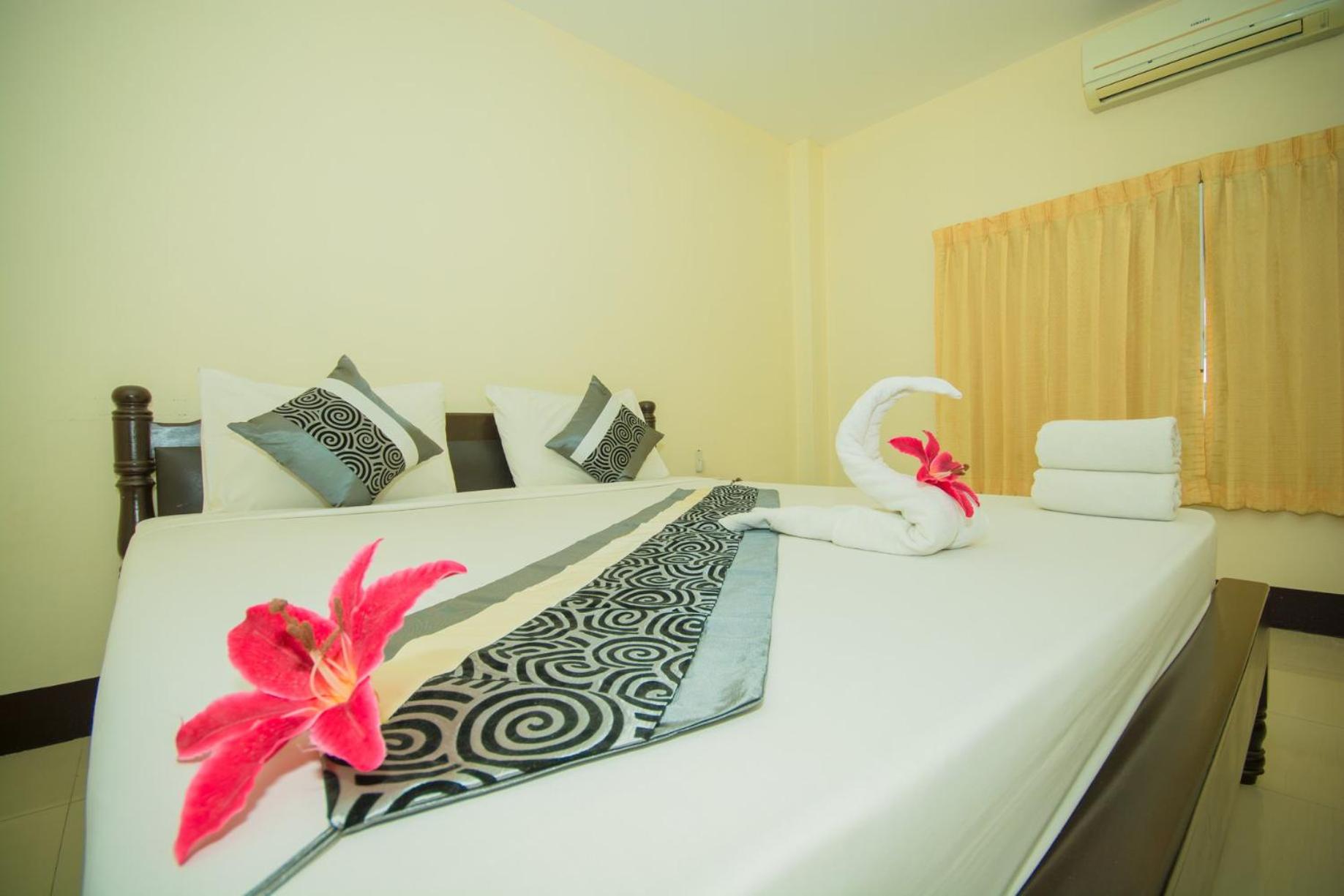 Standard Double or Twin Room - Photo 3