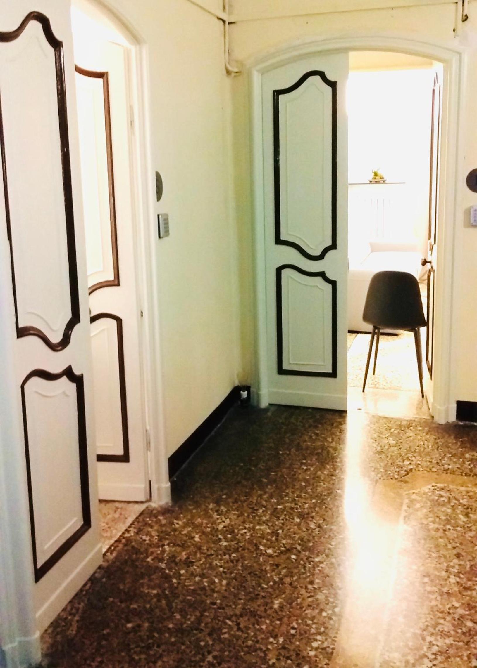 One-Bedroom Apartment - Photo 10