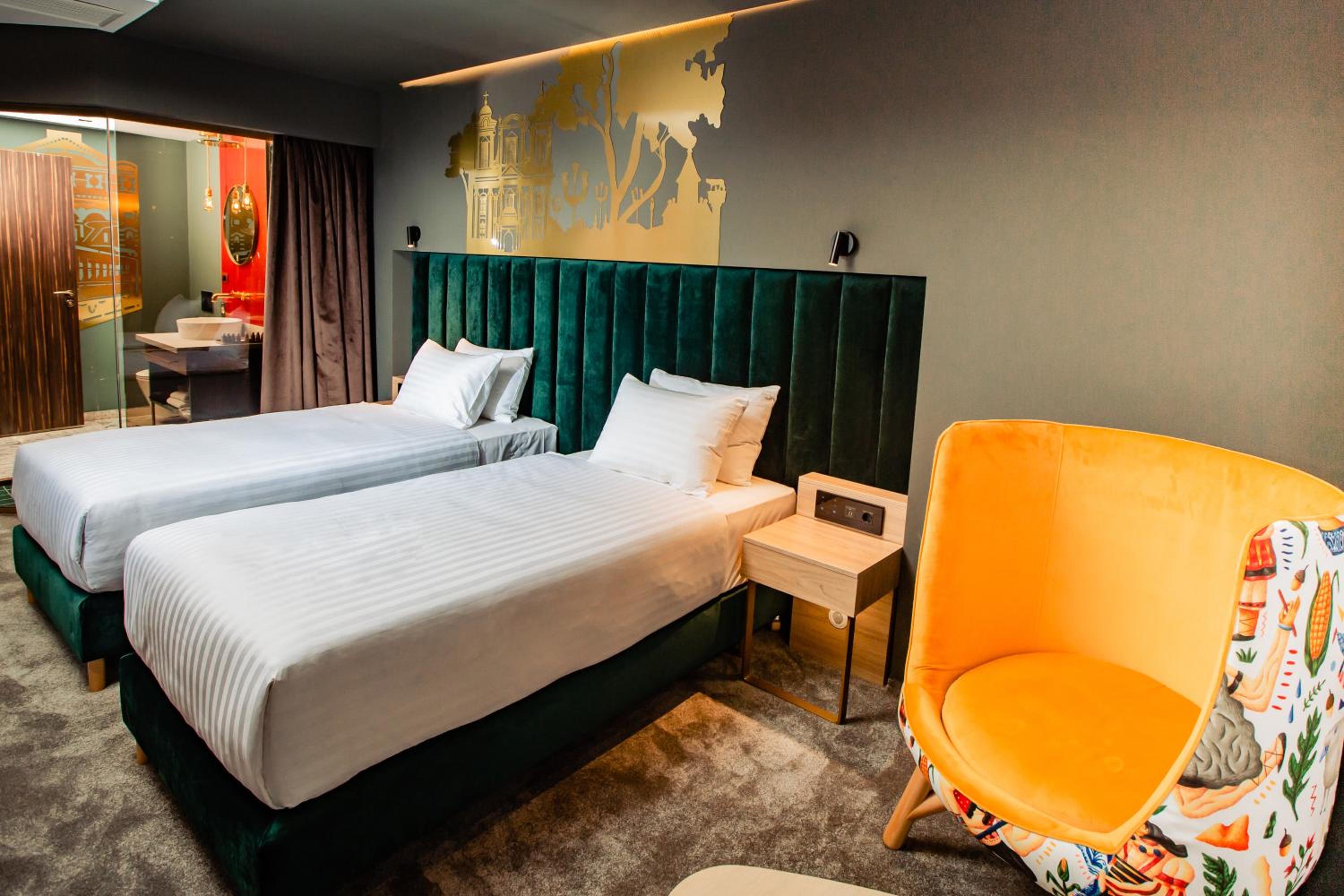 Twin Room - Photo 7