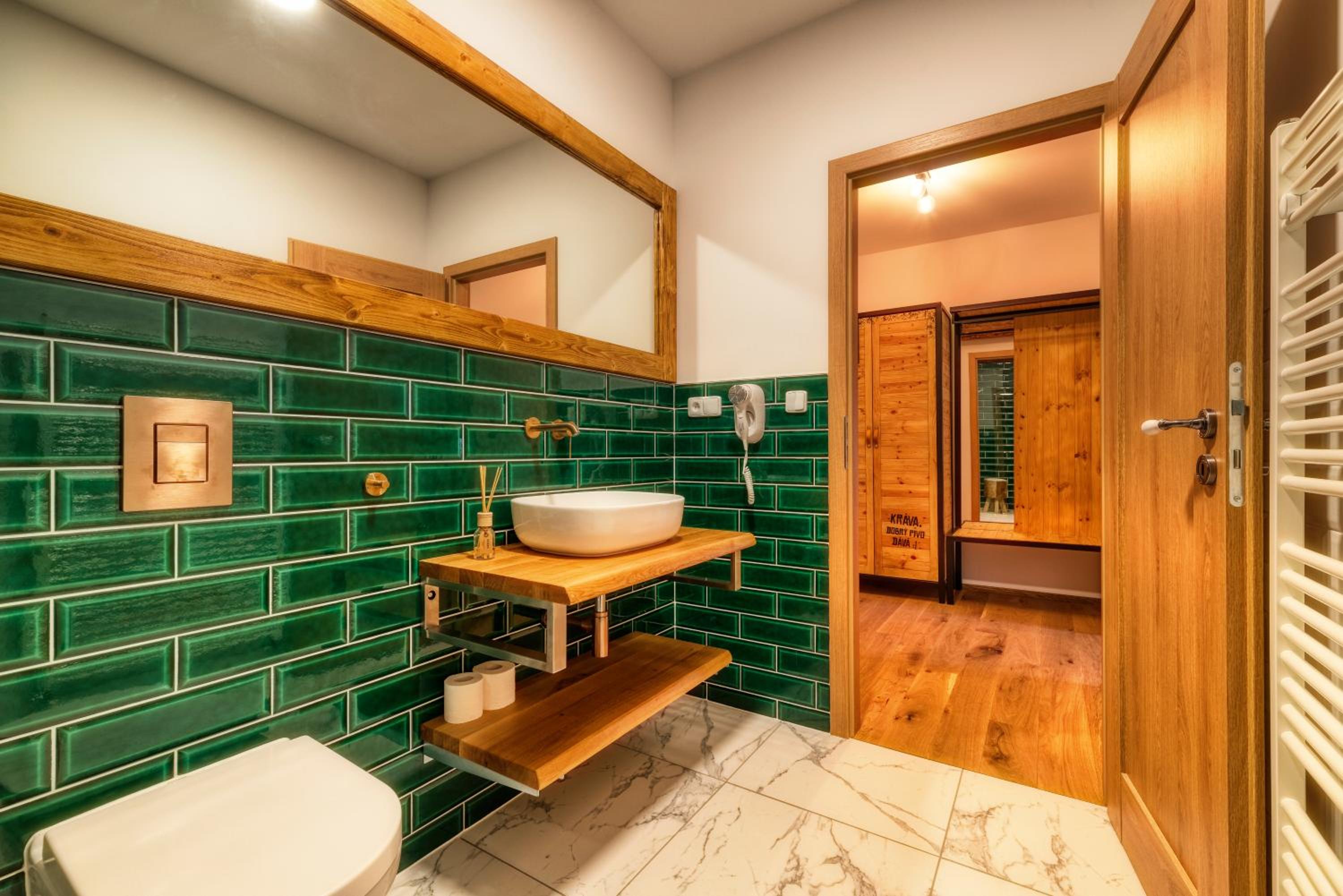 Deluxe Double or Twin Room with Balcony photo 3