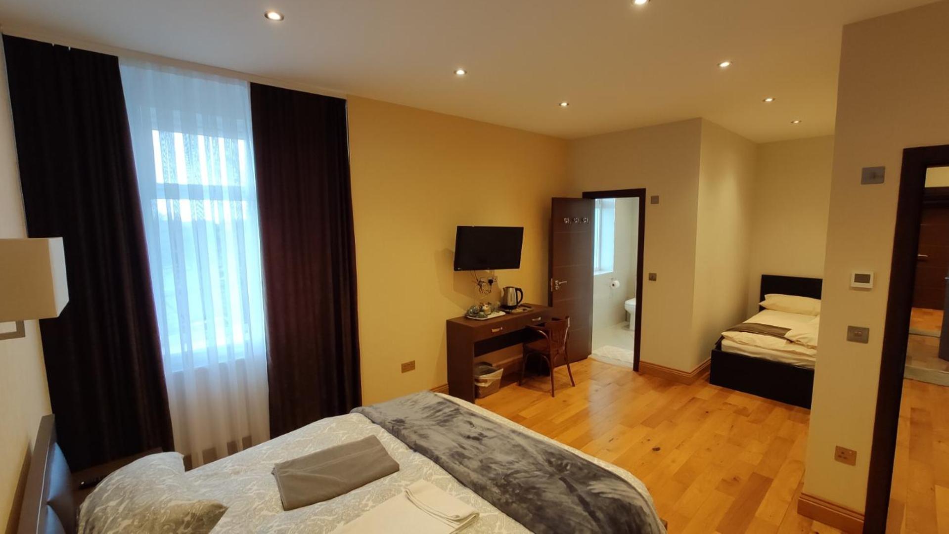 Deluxe Triple Room photo 1