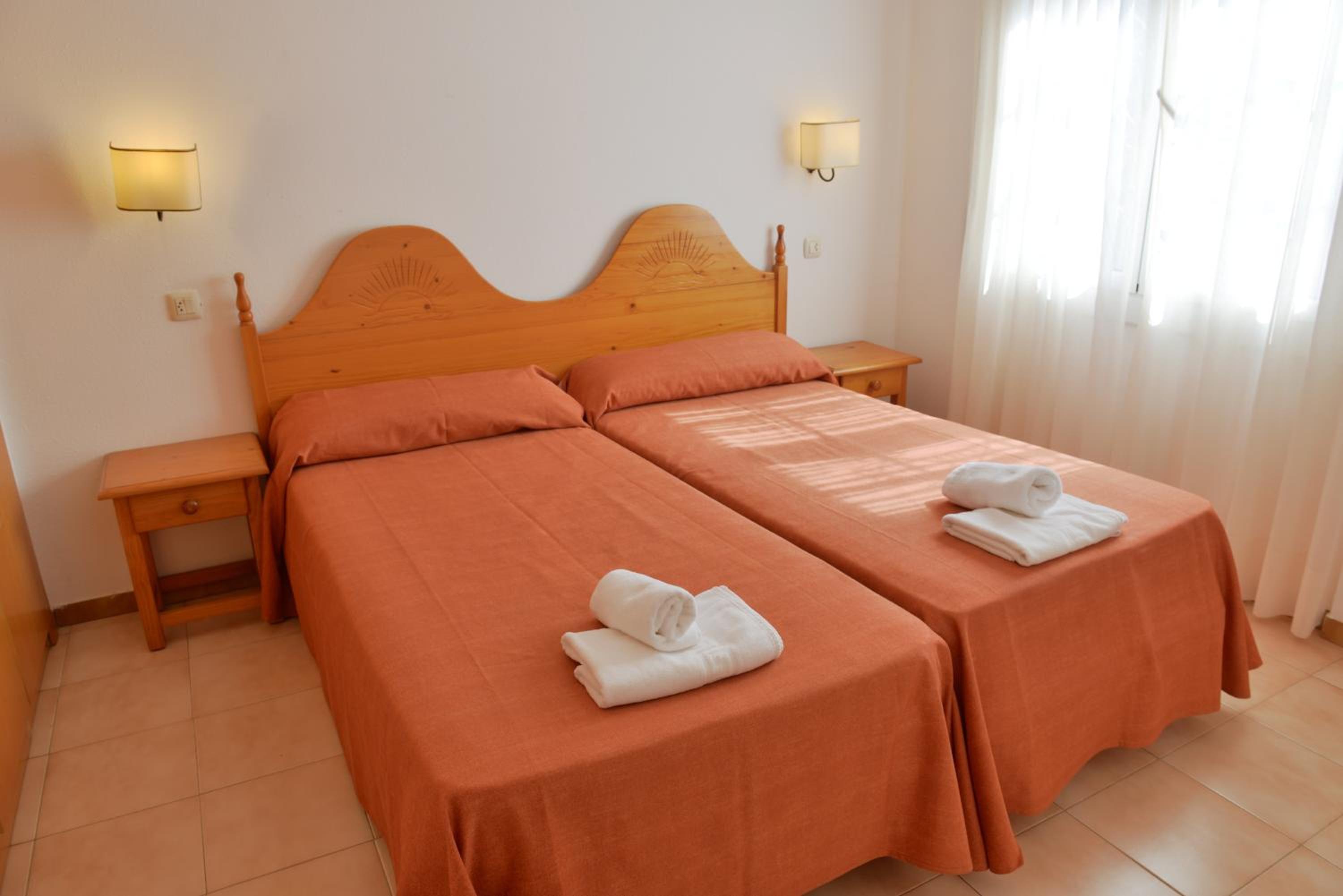 One-Bedroom Apartment (4 Adults) - Photo 37