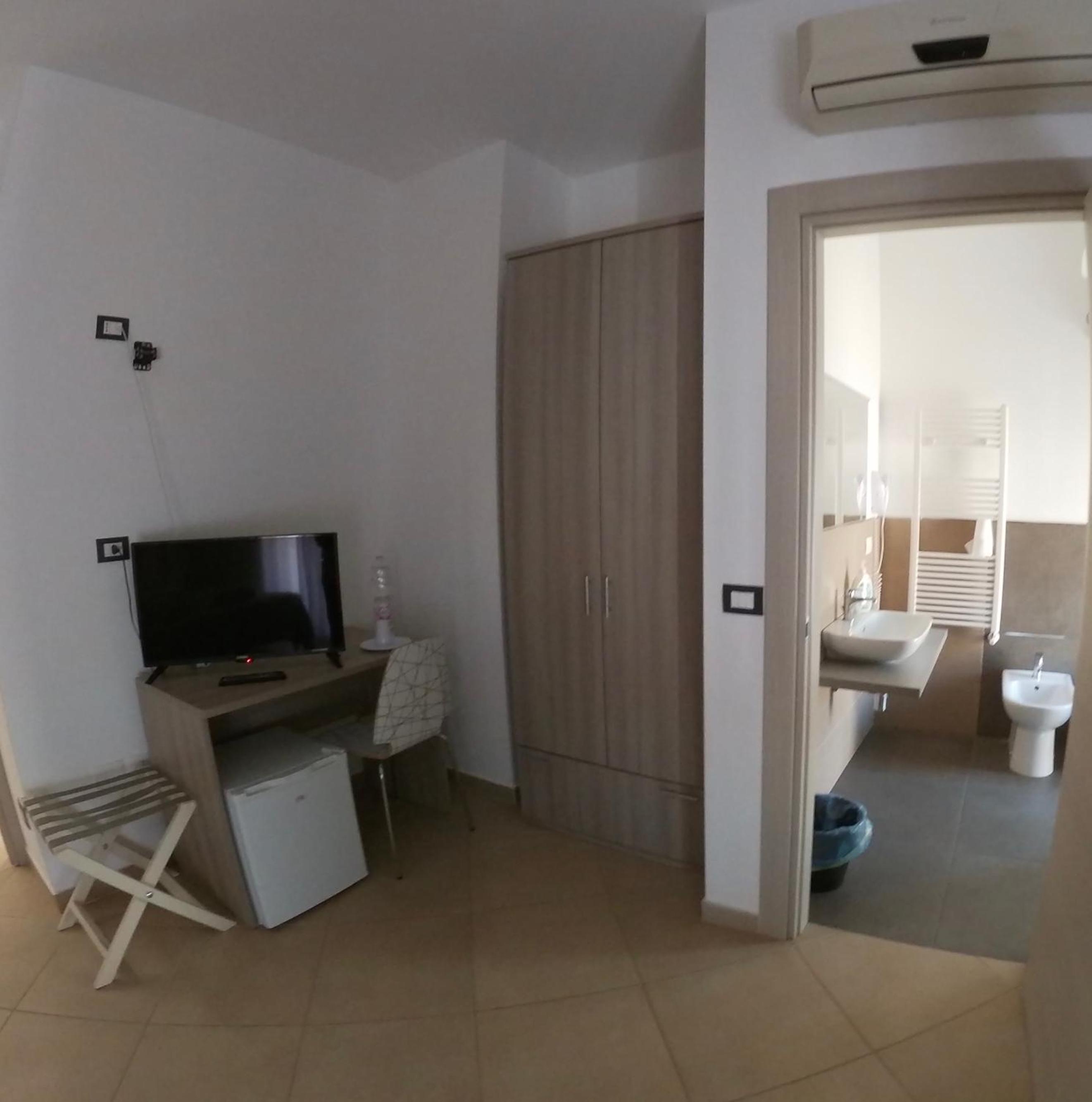 Quadruple Room - Photo 2