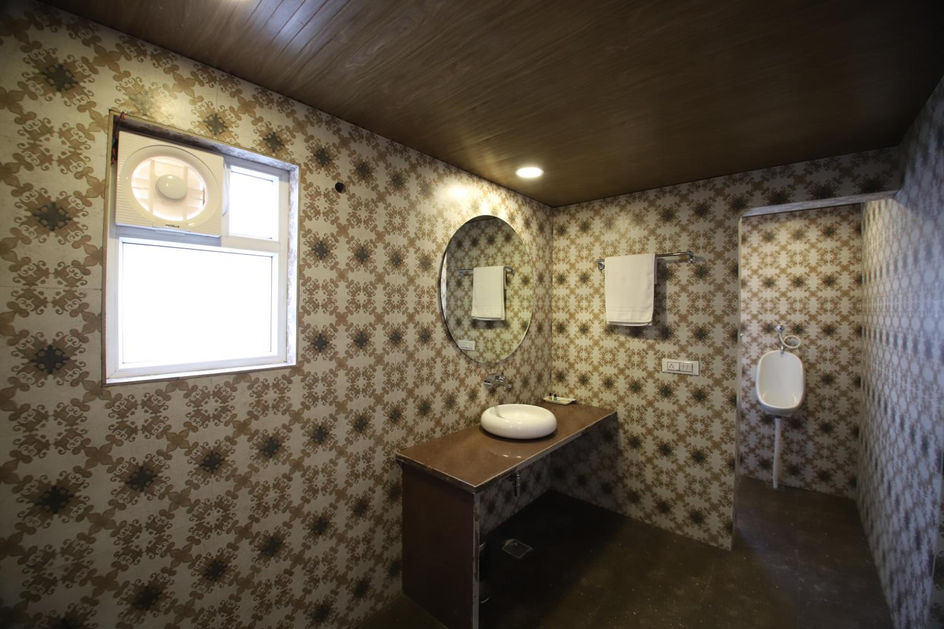 Suite - Photo 4