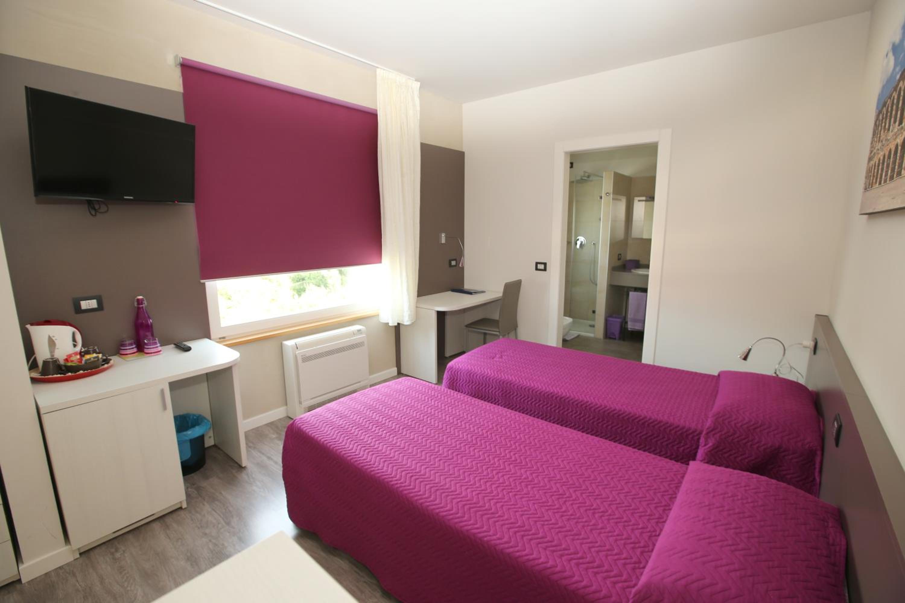 Twin Room photo 1