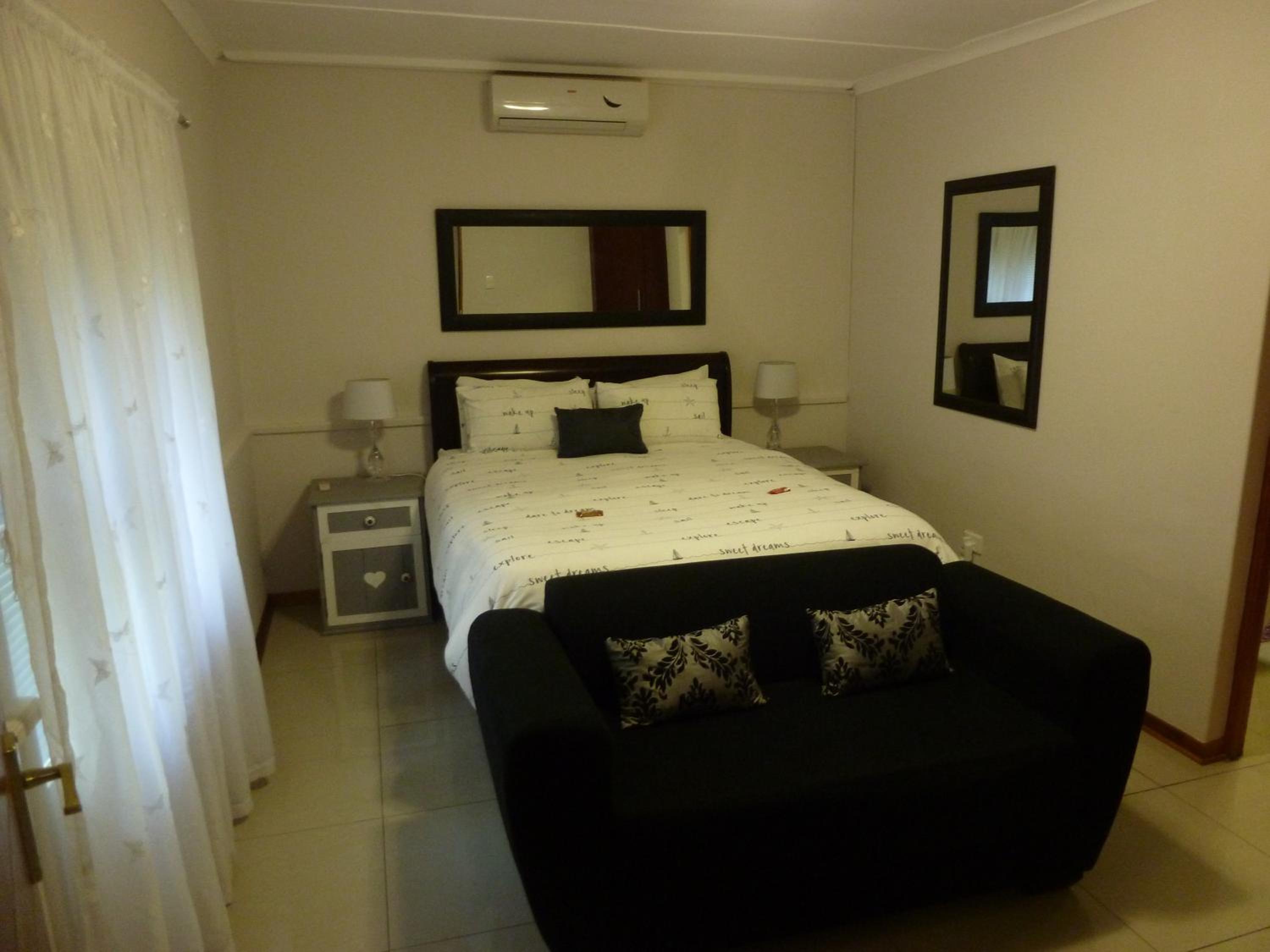 Apartment photo 3