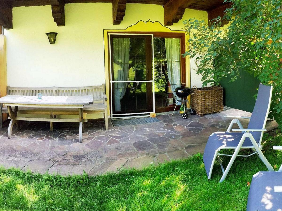 Apartment with Balcony photo 1