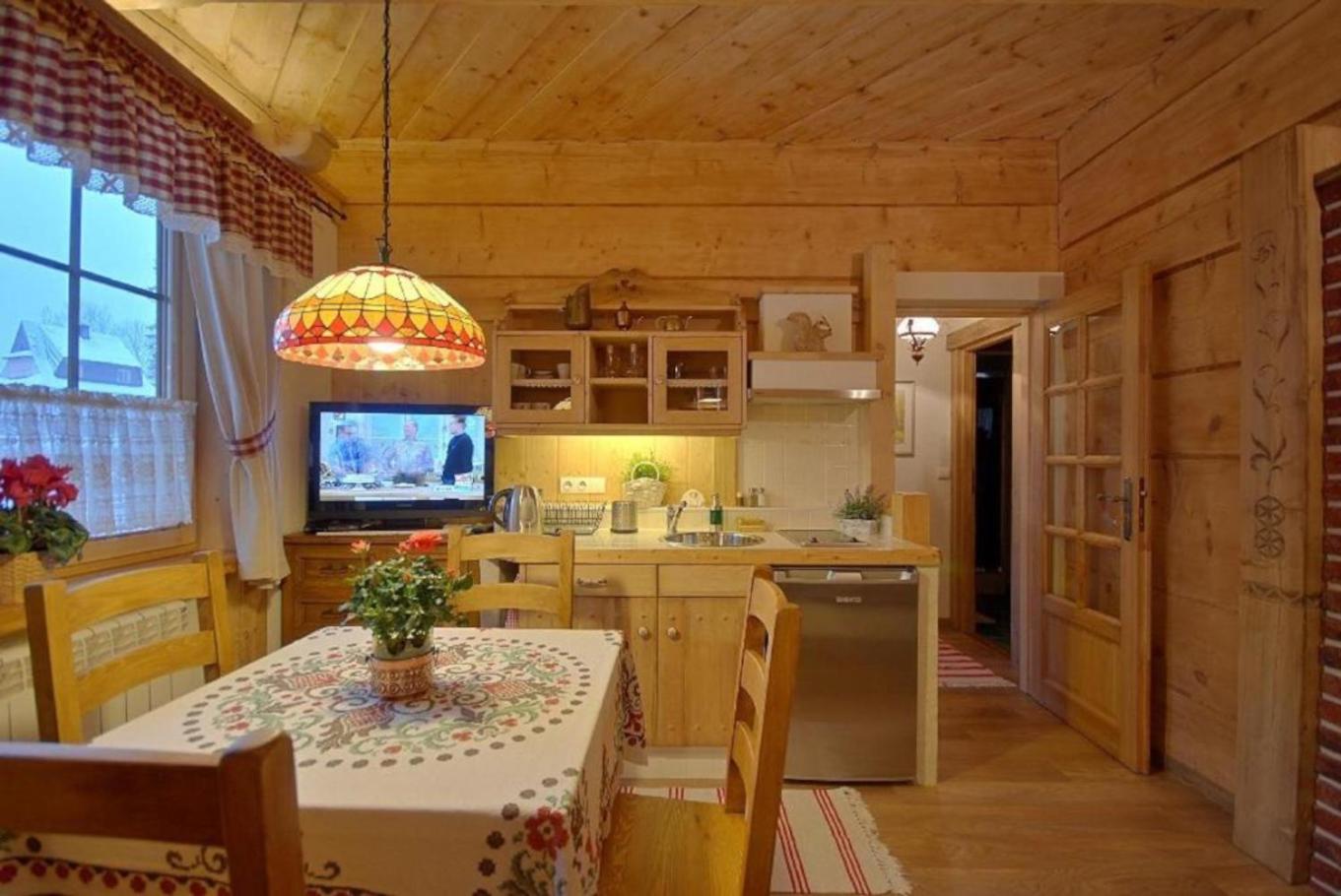 Family Deluxe Apartment - Photo 15