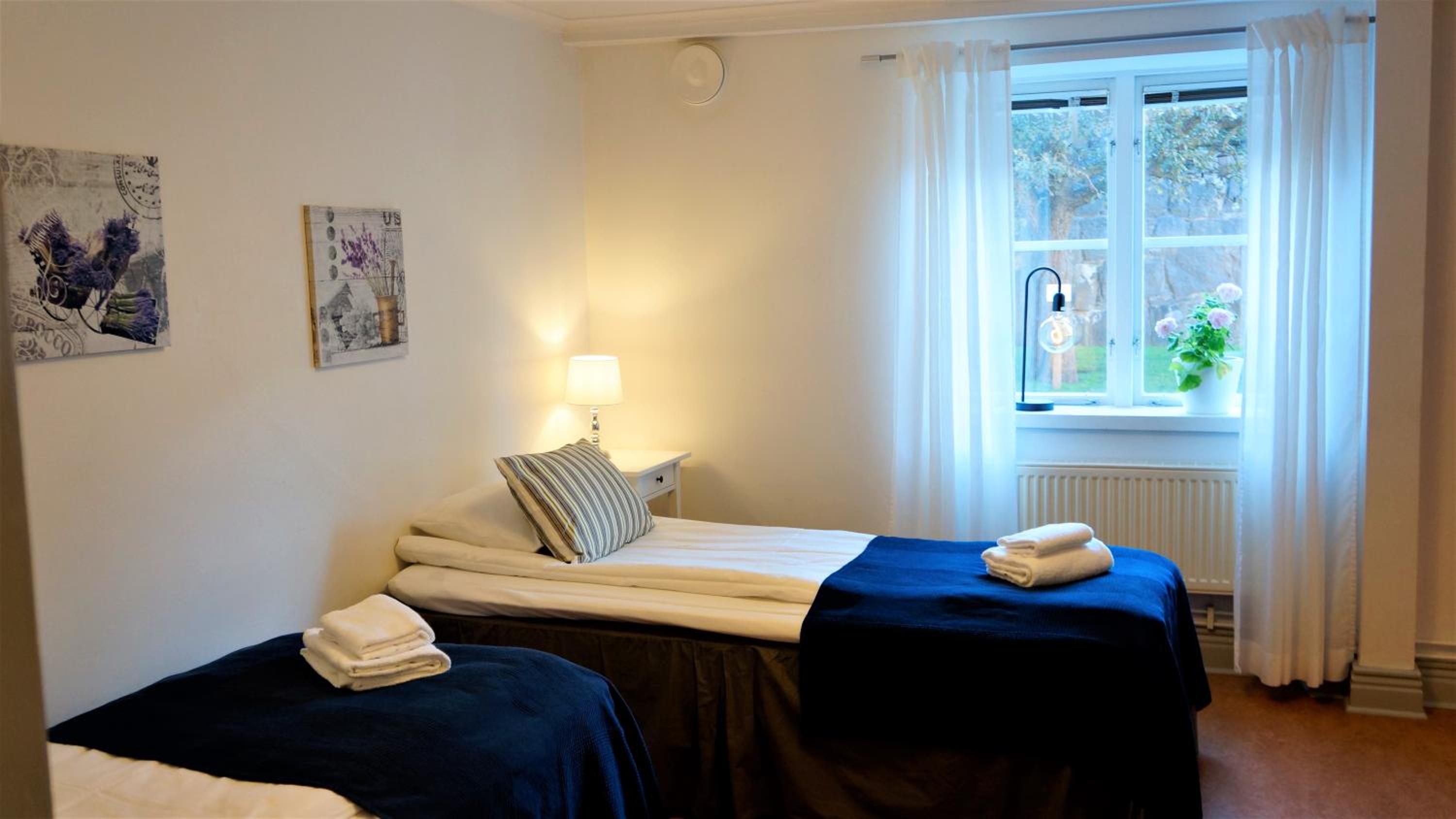 Family Room with Private Toilet and Shared Shower photo 3