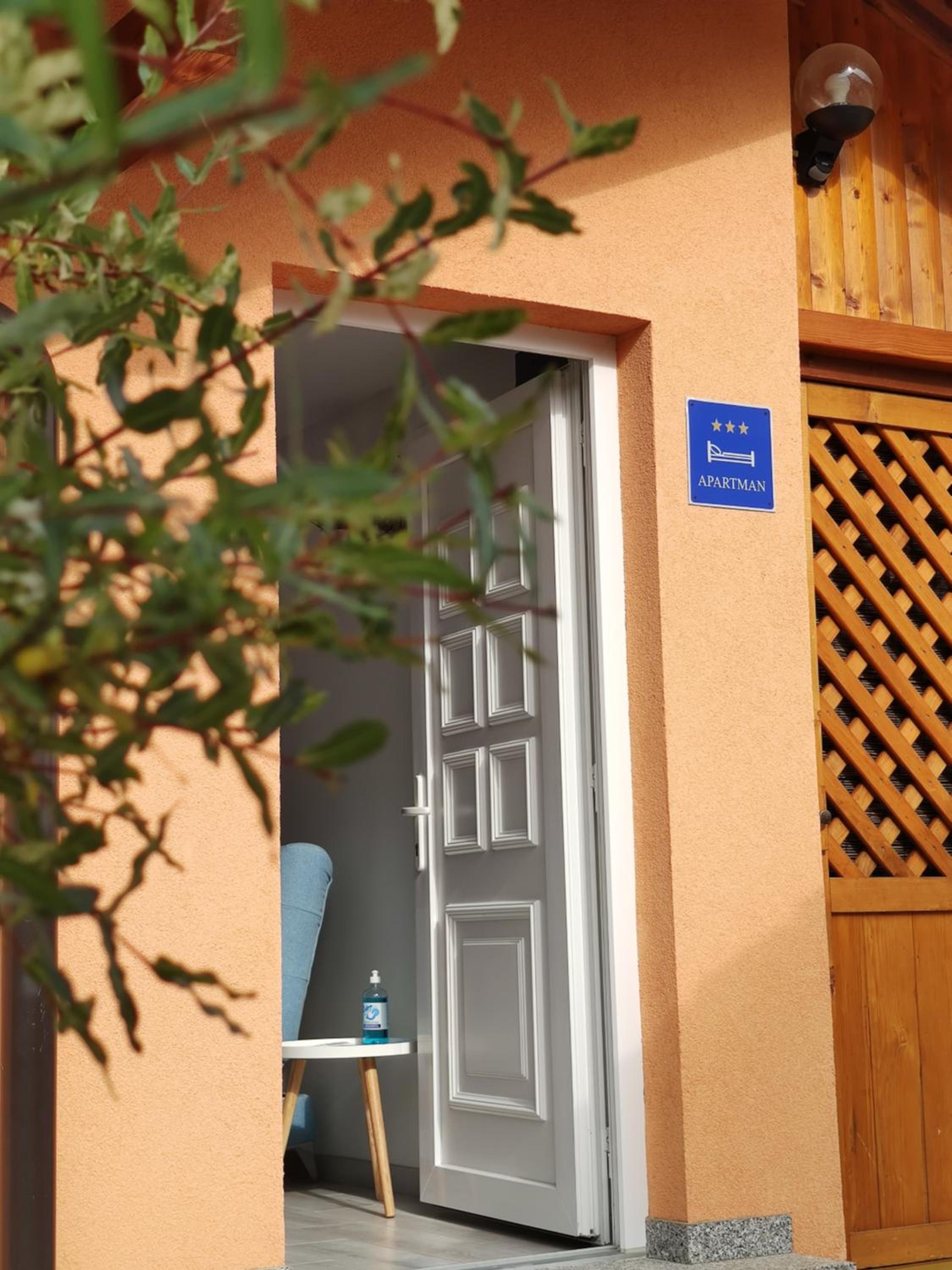 Apartment - Photo 9