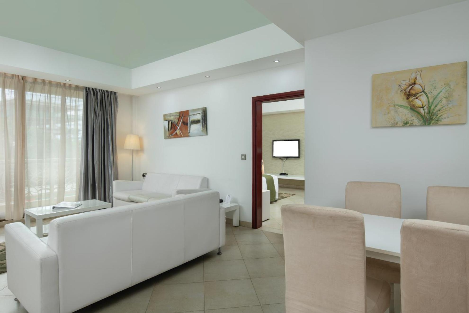 Suite photo 1