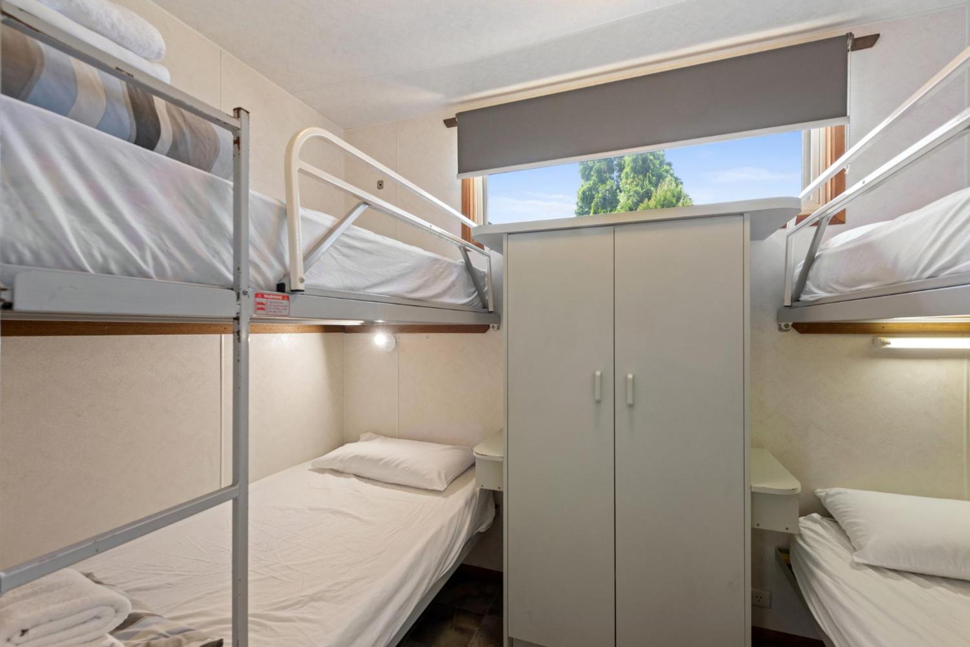 Standard 2 Bedroom Cabin - Sleeps 5 - Photo 6