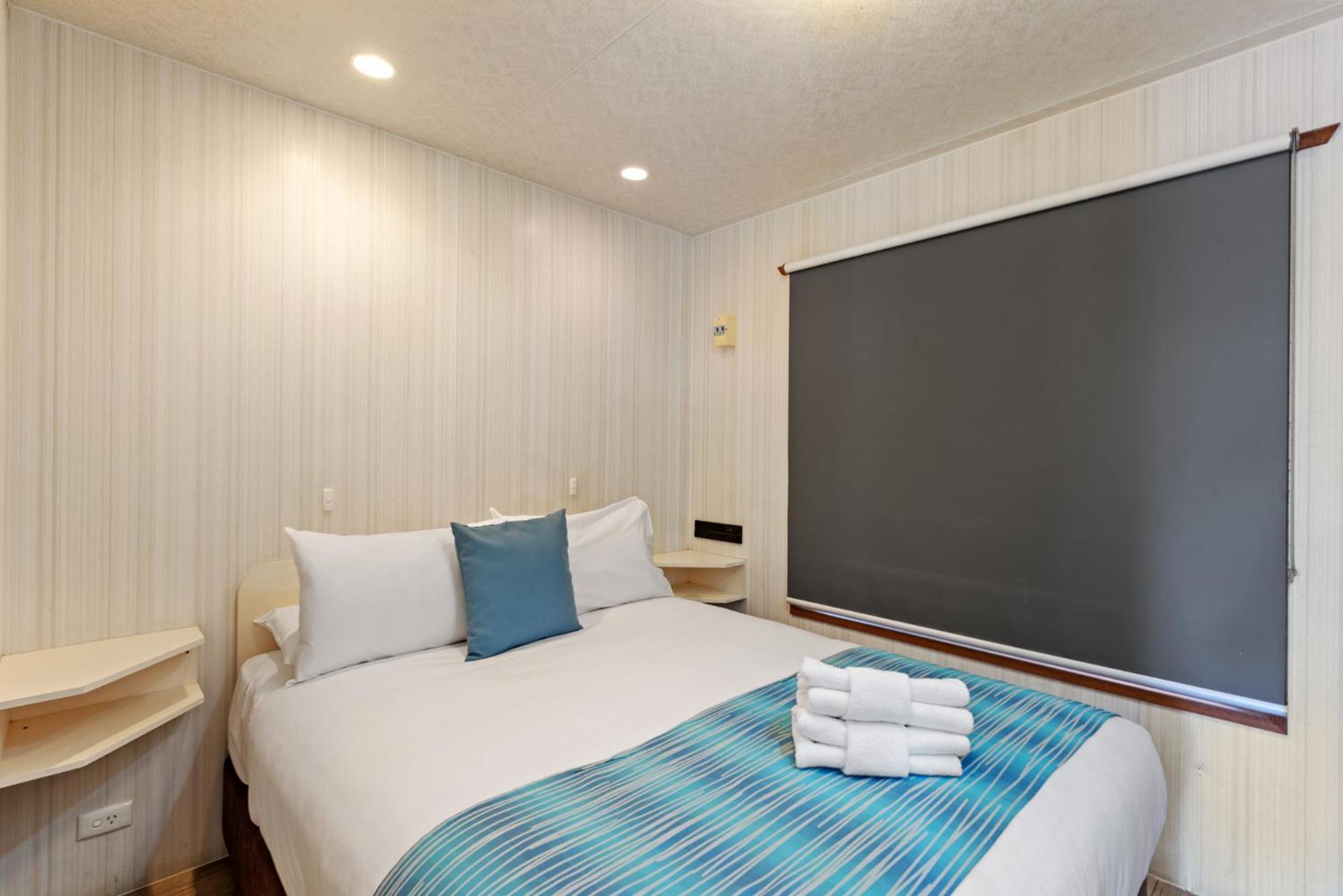 Standard 2 Bedroom Cabin - Sleeps 6 - Photo 7