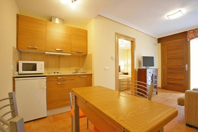 One-Bedroom Apartment (3 Adults) photo 2