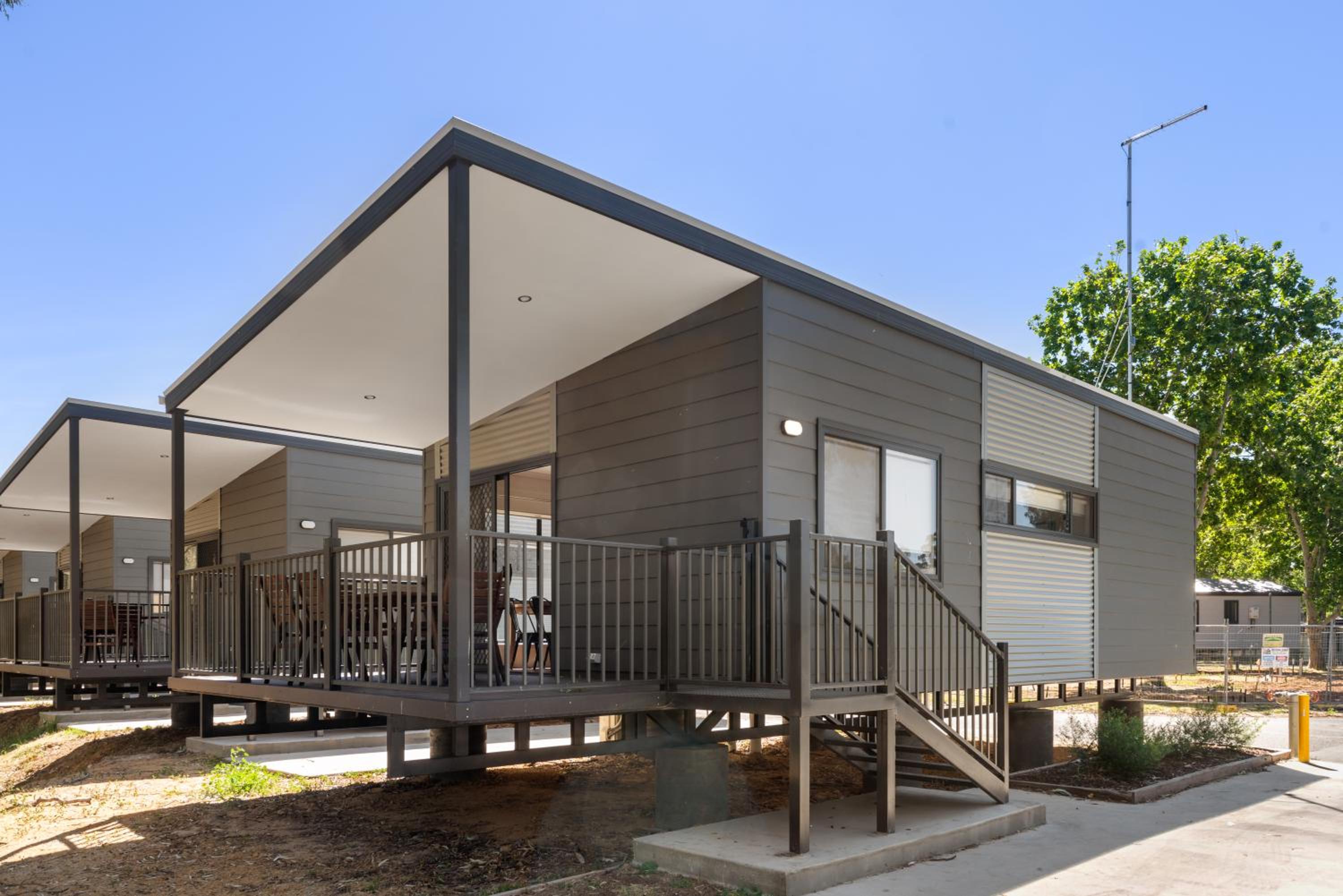 Deluxe 2 Bedroom Riverview Cabin - Sleeps 6 - Photo 6