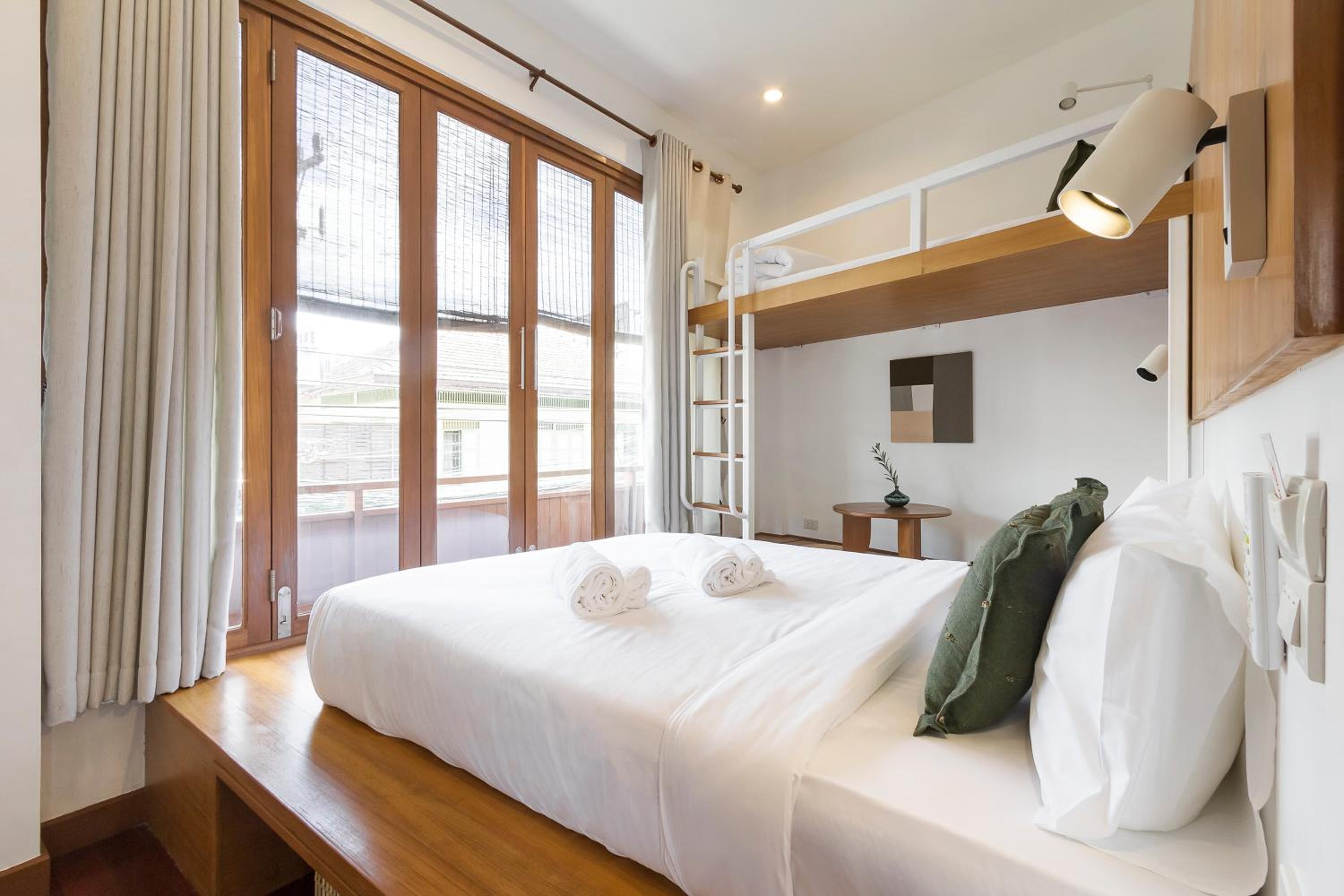Triple Room with City View - Photo 6