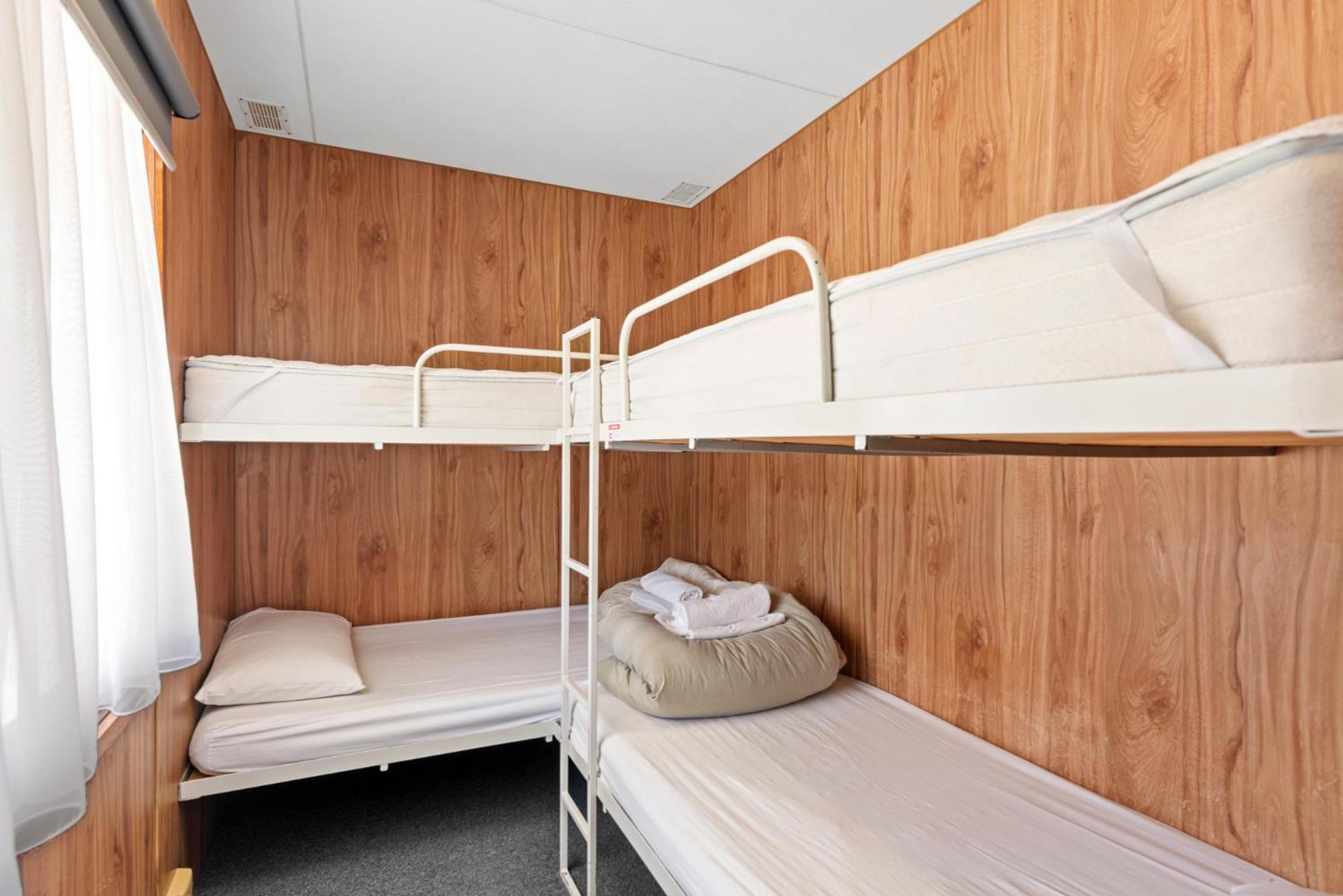Standard 2-Bedroom Cabin - Photo 3