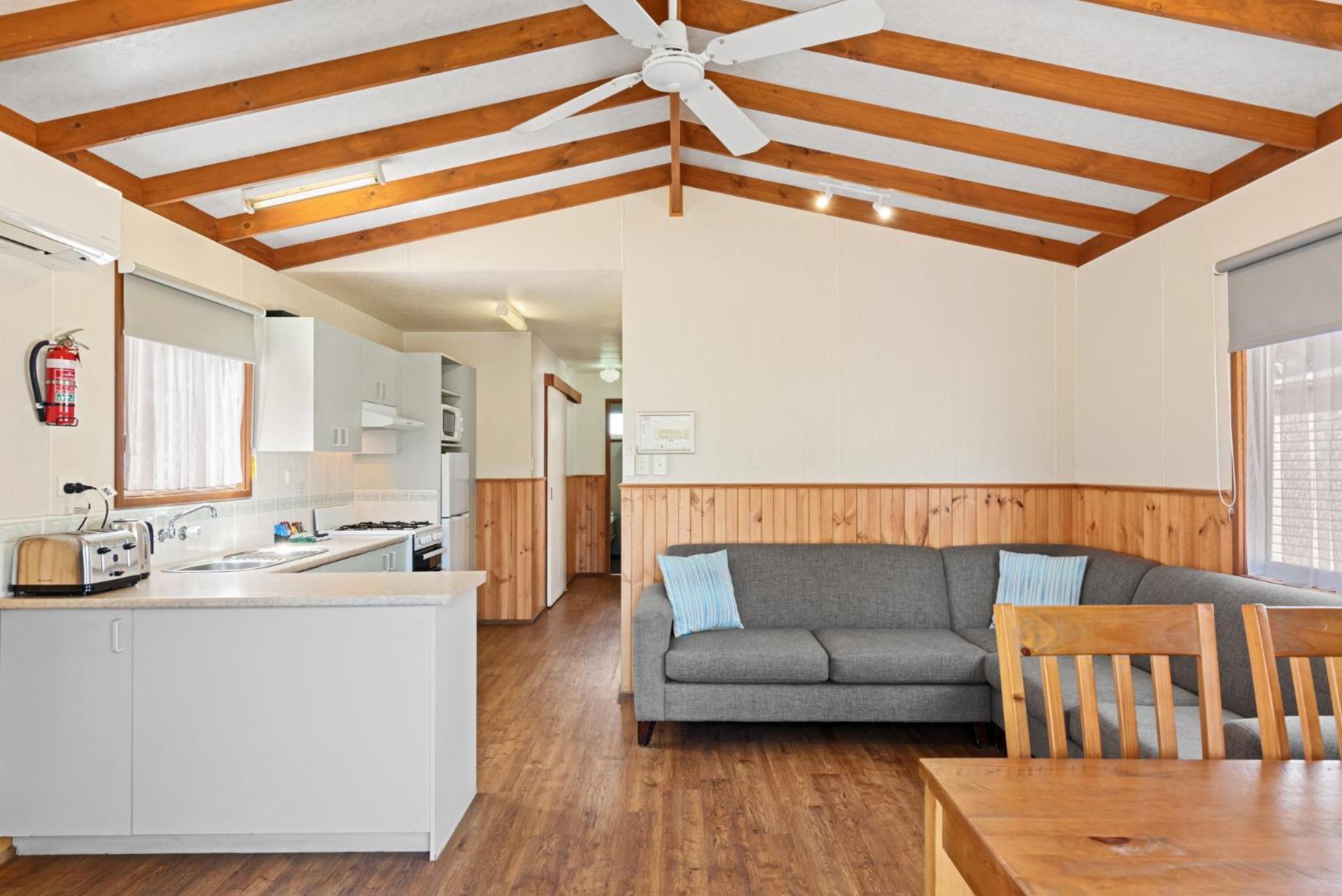 Standard 3 Bedroom Unit - Photo 4
