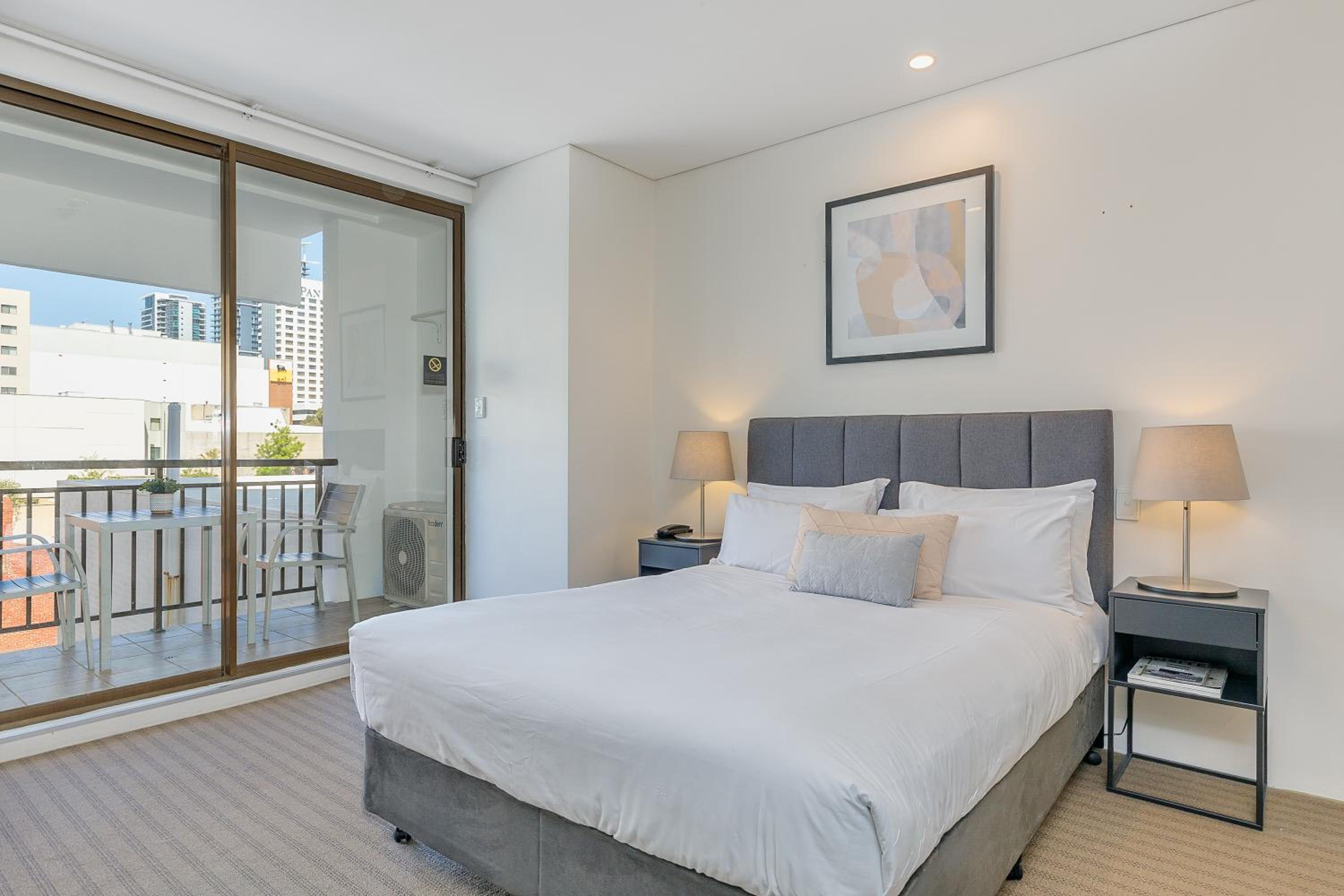 Superior Two-Bedroom Apartment - Photo 8
