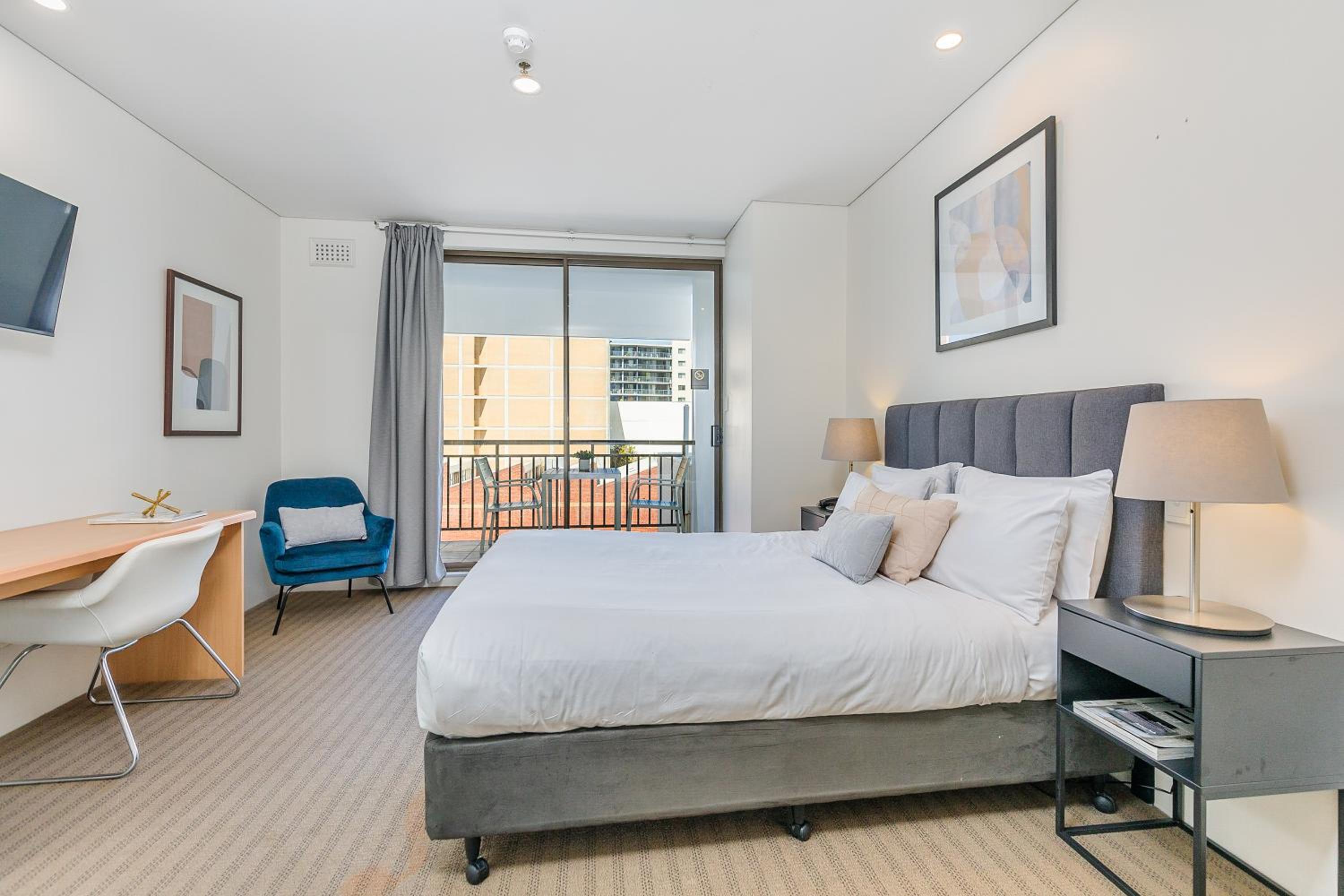 Superior Two-Bedroom Apartment - Photo 1