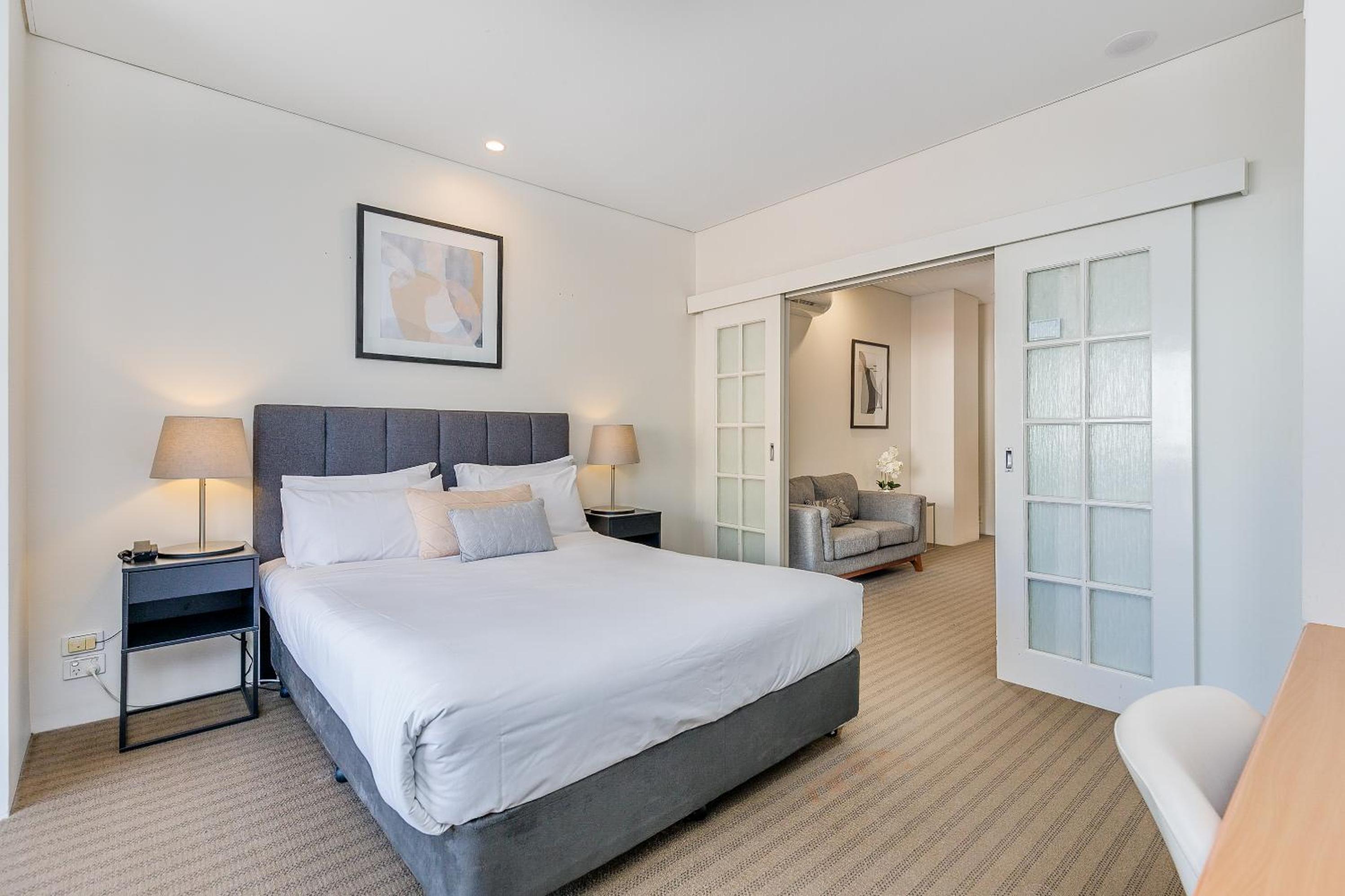 Superior Two-Bedroom Apartment - Photo 11