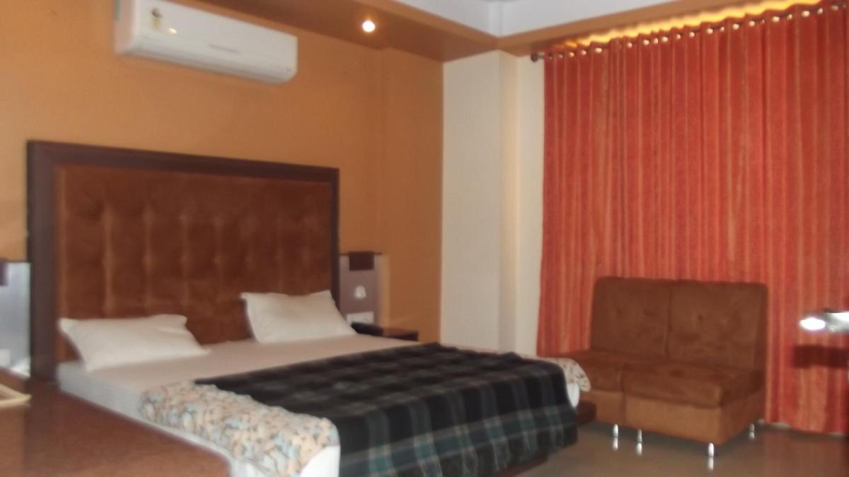 Triple Room - Photo 1