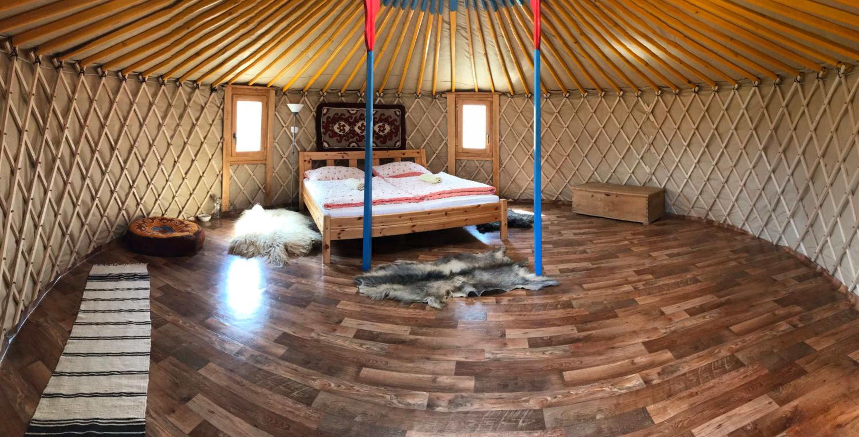 Yurt photo 1
