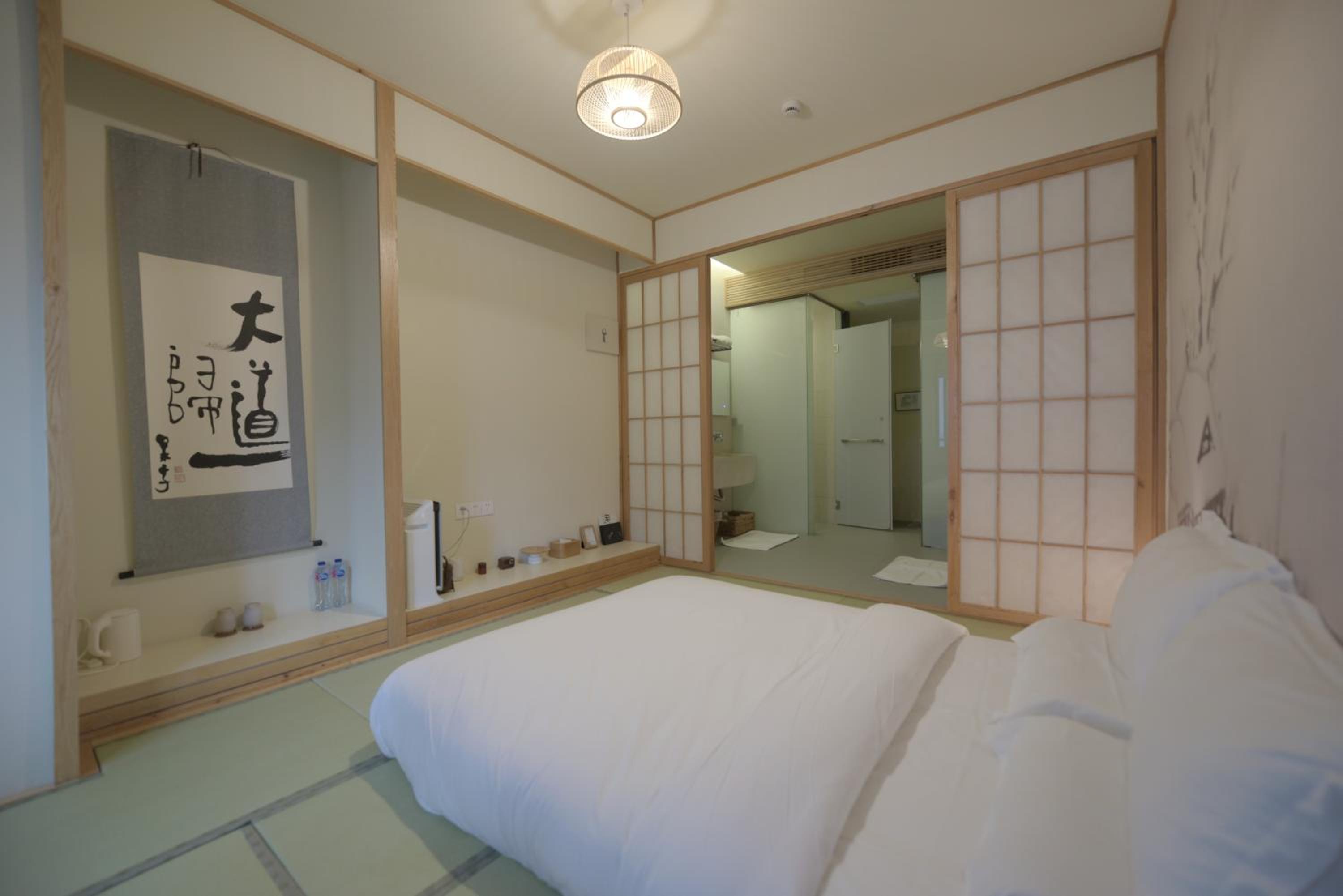 Deluxe Double Room with Bath
