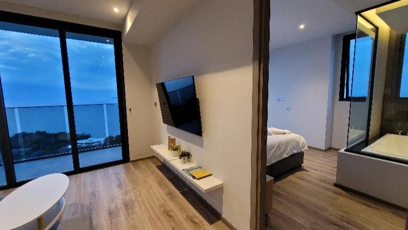 Family Suite - Photo 40