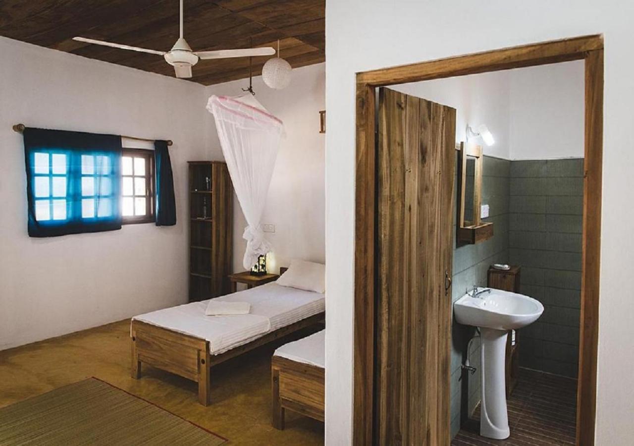 Double or Twin Room with Sea View photo 1