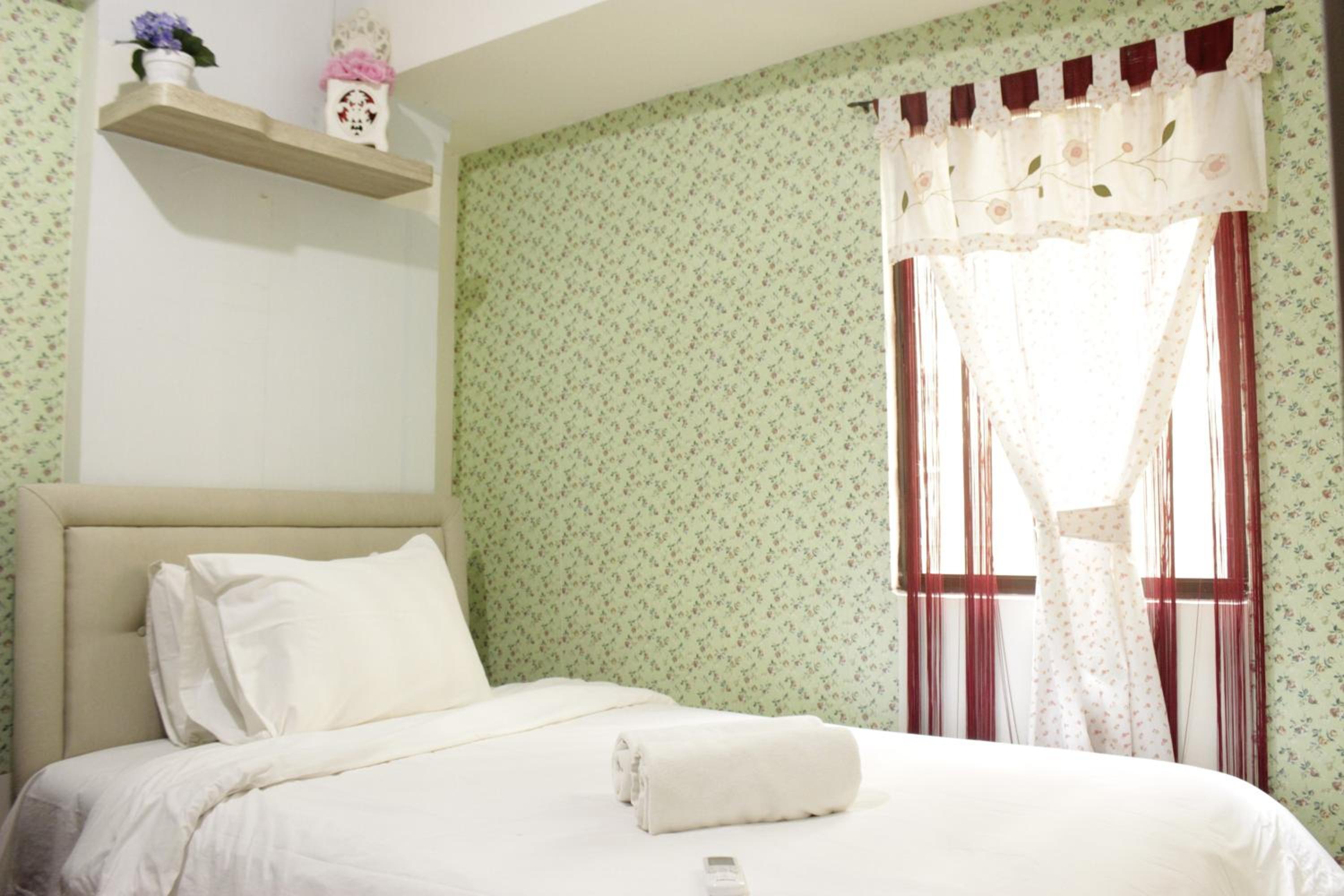 One-Bedroom Apartment - Photo 1