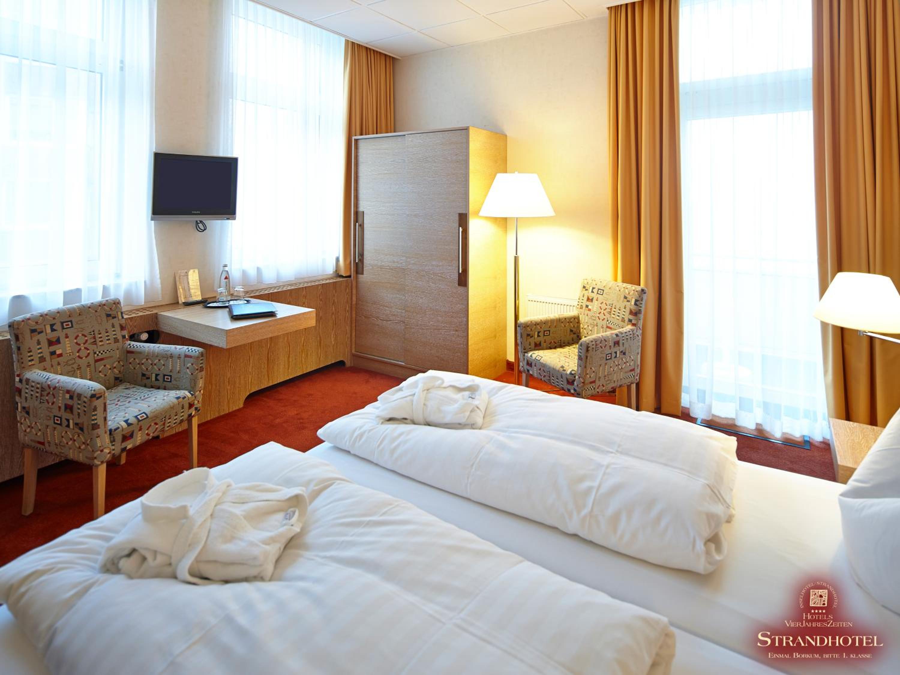 Double Room with Balcony and Sea View