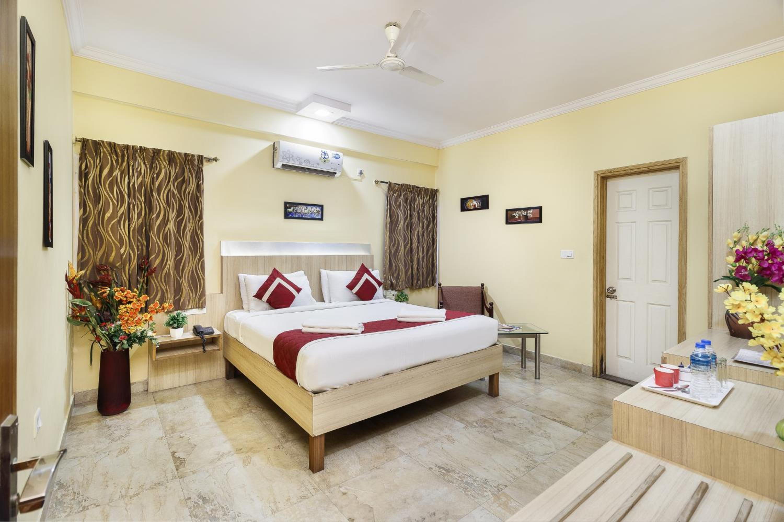 Deluxe Double Room - Photo 15