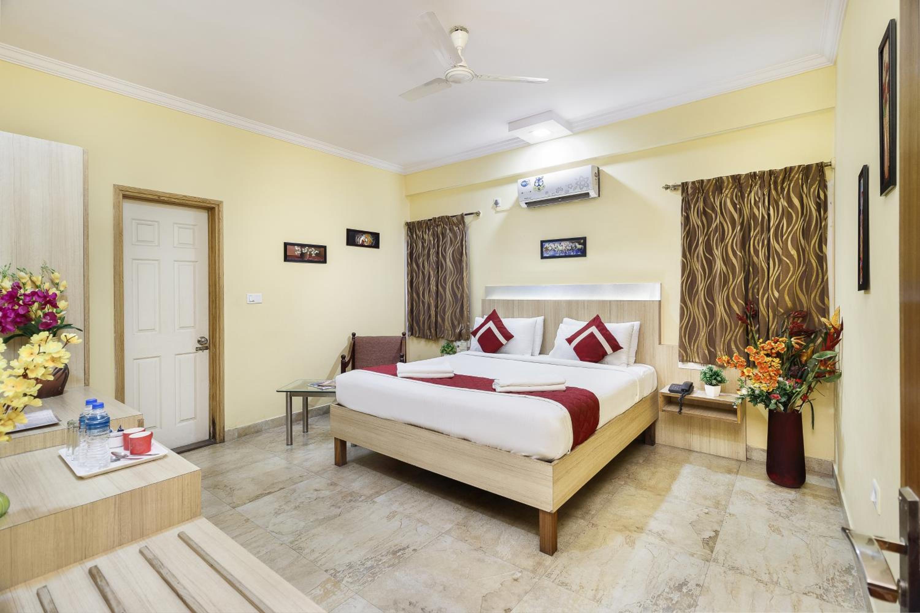 Deluxe Double Room - Photo 11